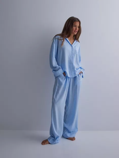 Juicy x Nelly Paquita / Paula Striped Pyjama Set