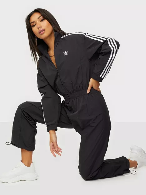 renhed Opmuntring Konsekvenser Buy Adidas Originals BOILER SUIT - Black | Nelly.com