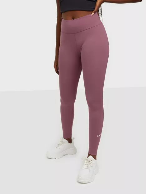 Nike Training Sculpt leggings in mauve