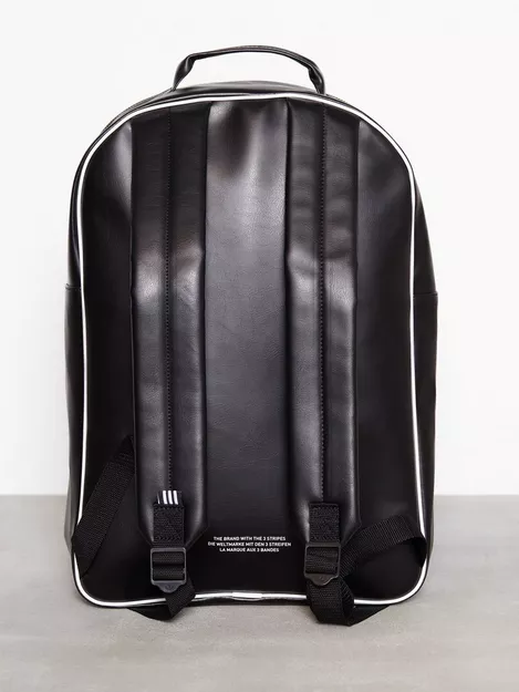 Desmañado Un pan músculo Buy Adidas Originals Backpack Classic Vintage - Black | Nelly.com