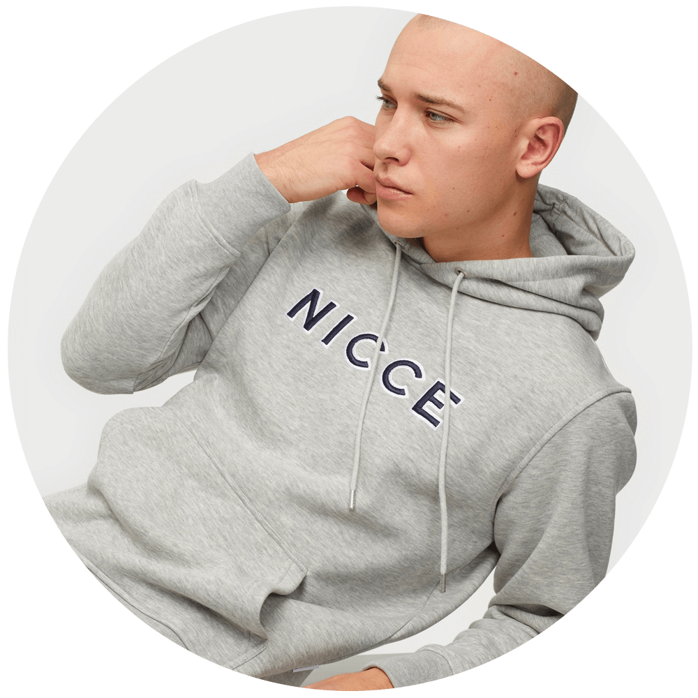 Hoodies & sweaters