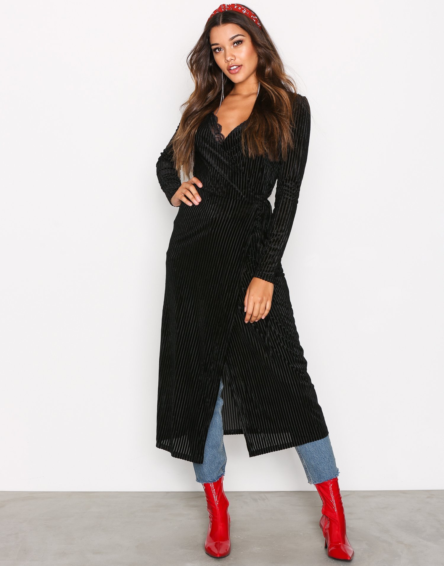VISAINTO VELVETINE DRESS