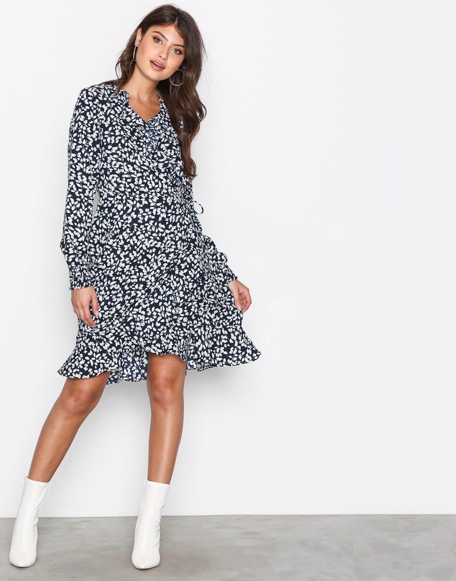 VMHENNA FIFI SMOCK L/S SHORT DRESS