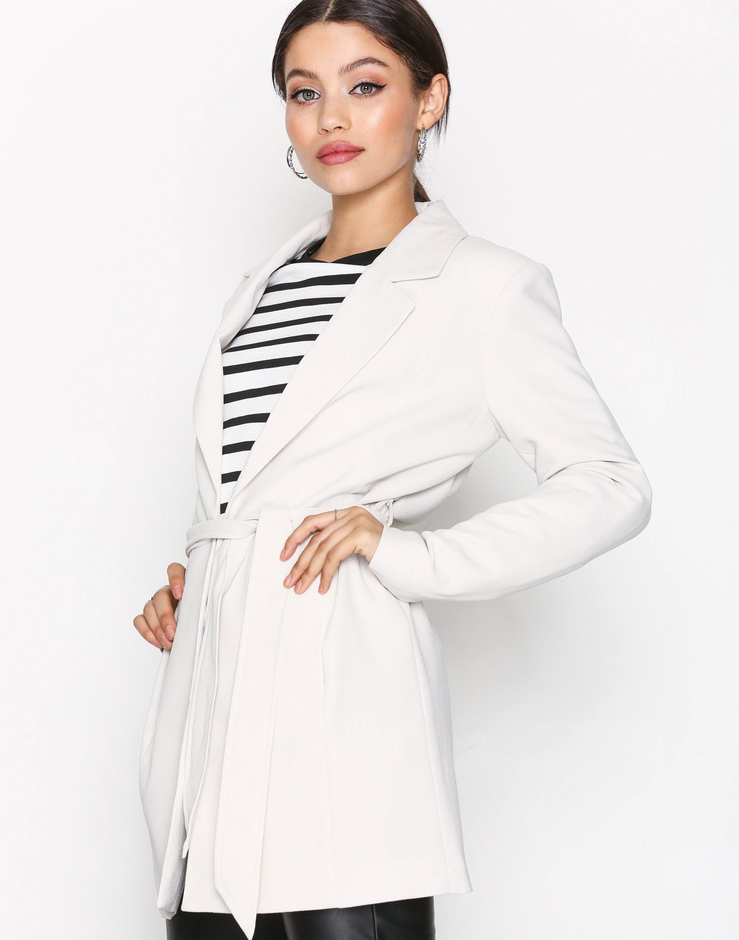 Nelly.com SE - onlDICTE RUNA SPRING COAT CC  OTW 239.00 (479.00)