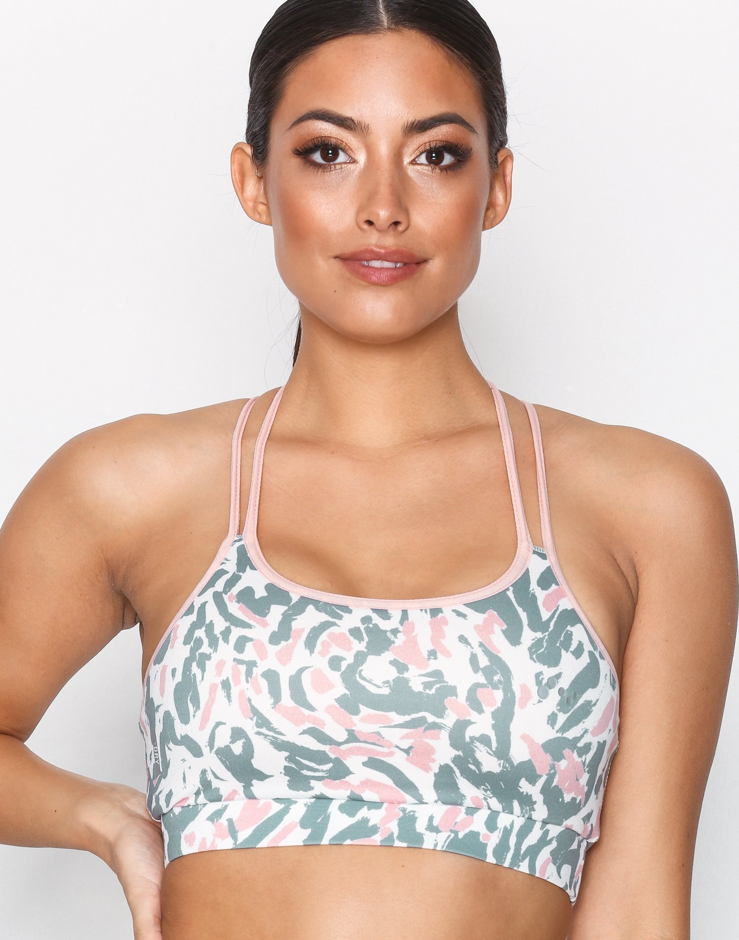 Nelly.com SE - onpSAHARA AOP YOGA BRA 181.00 (259.00)