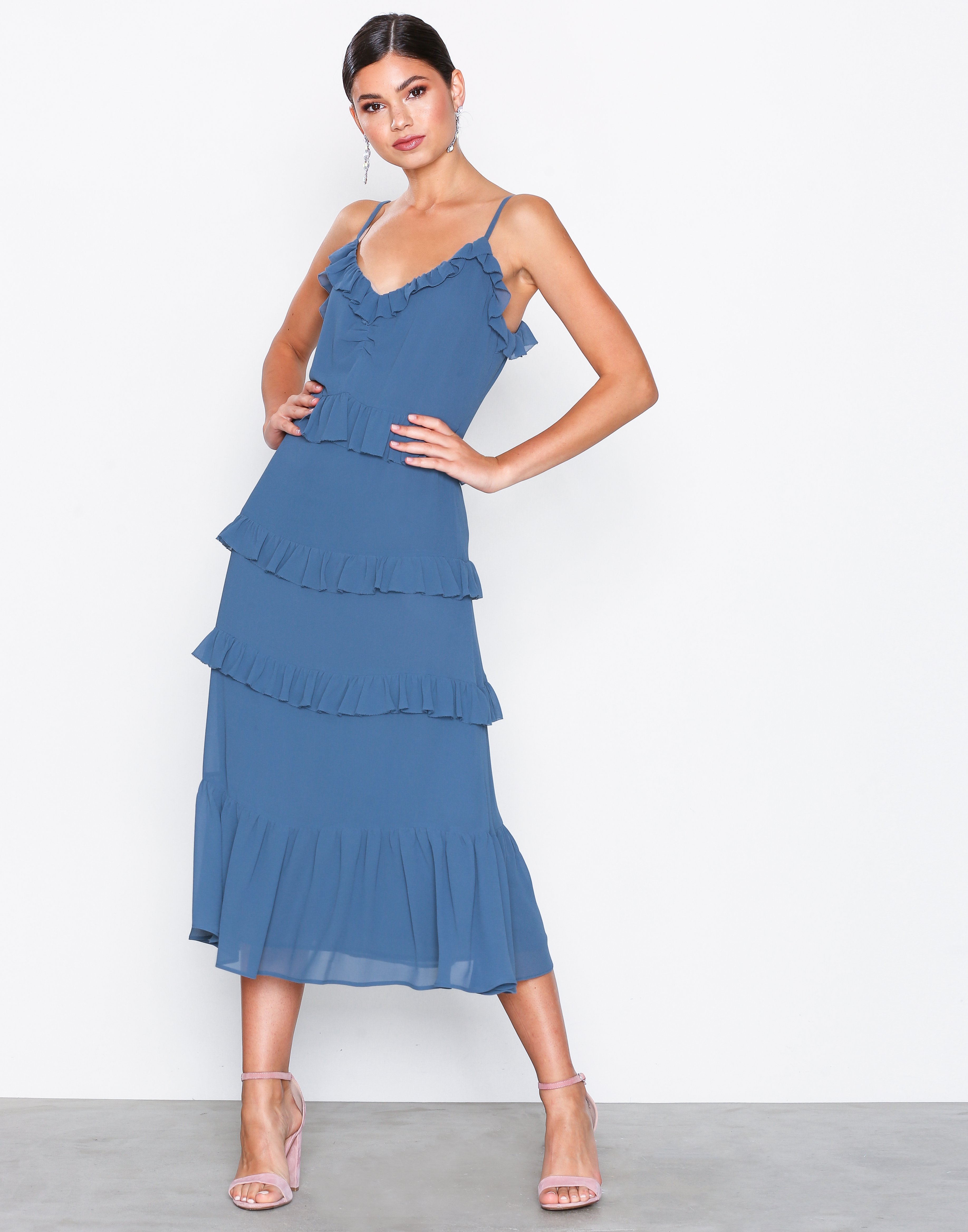 MID LENGTH RUFFLE DRESS