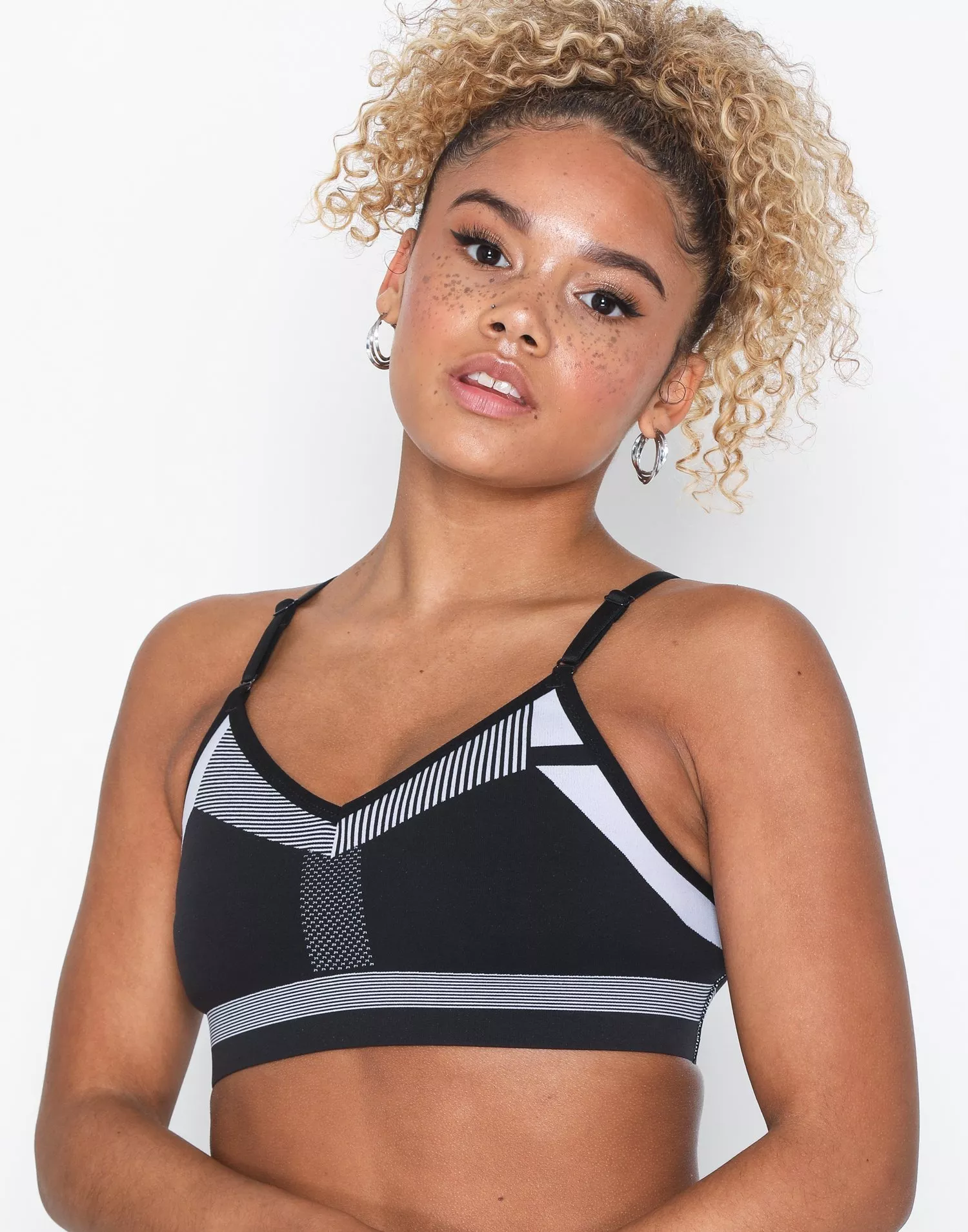 Nike indy flyknit outlet bra