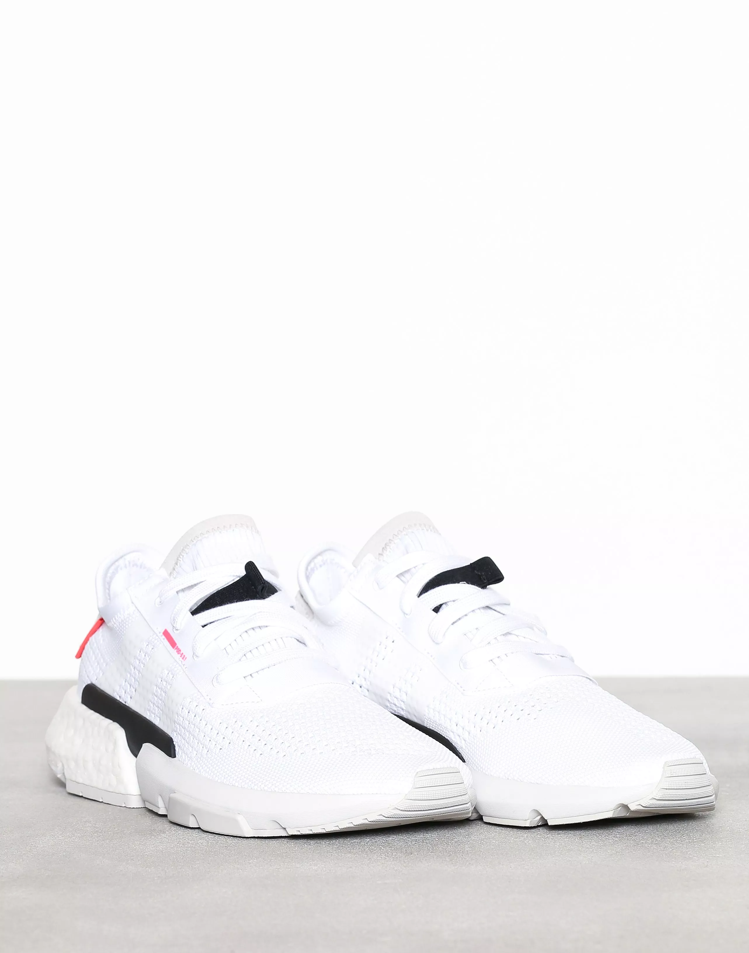 Adidas pod store 3.1 white