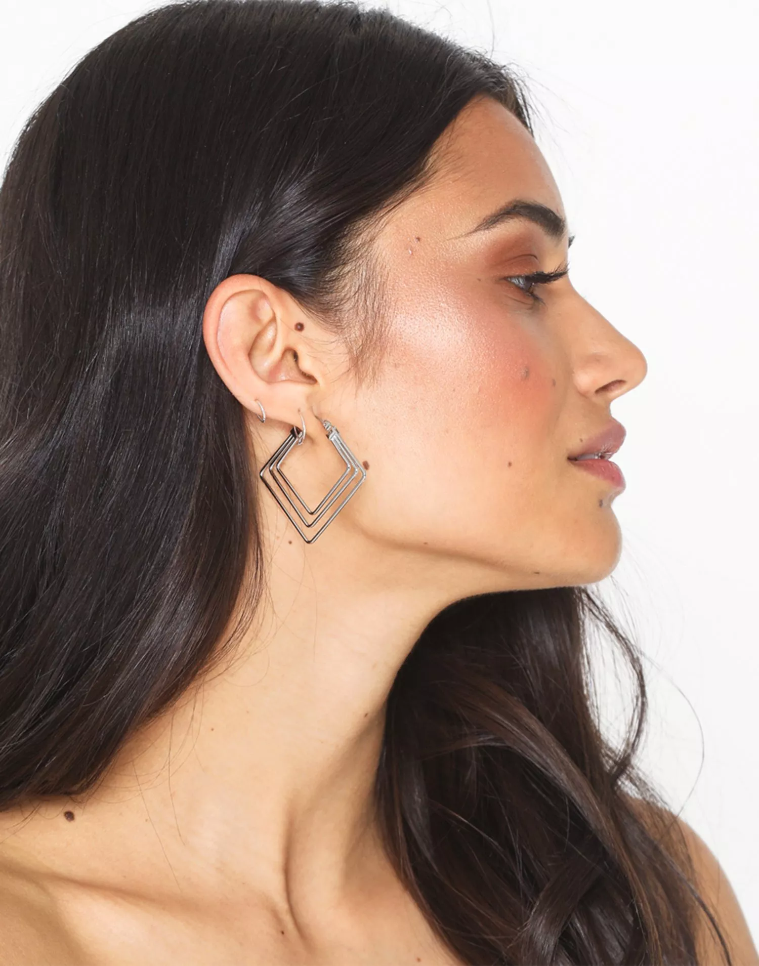 perspektiv had Decode Buy Pieces PCALIA HOOP EARRINGS D2D - Silver | Nelly.com