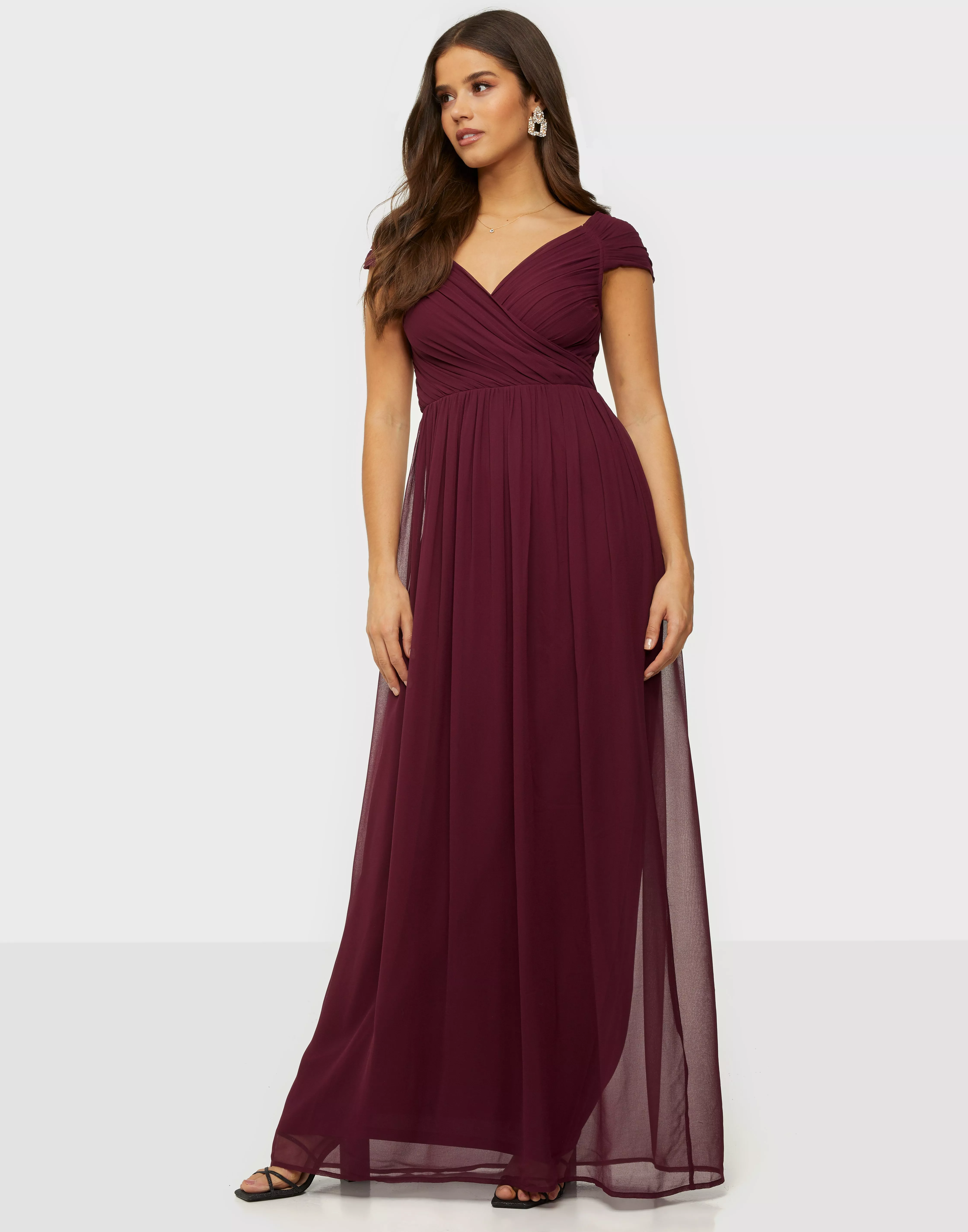 Nly eve cap hot sale sleeve maxi gown