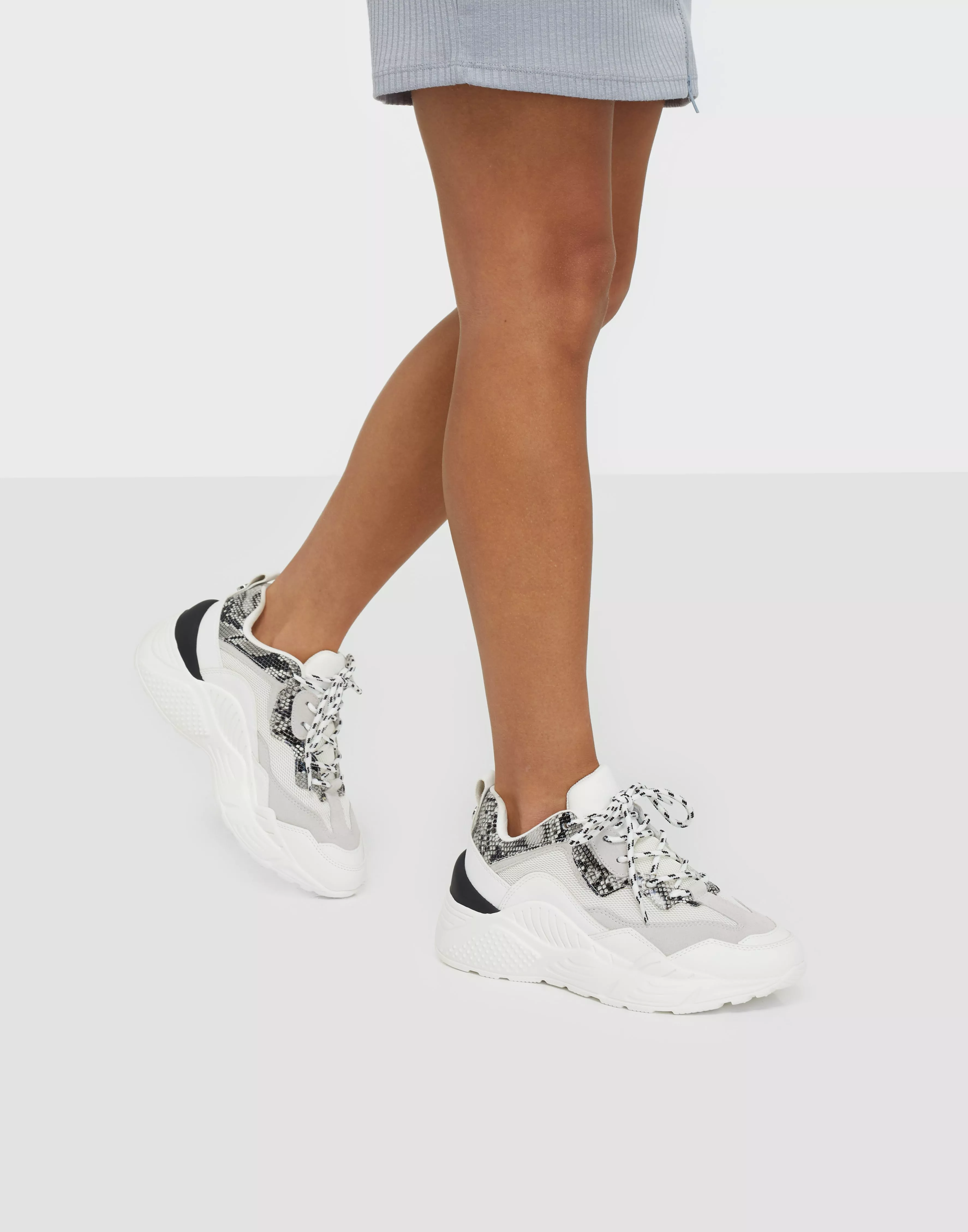 Steve madden anton sneaker online