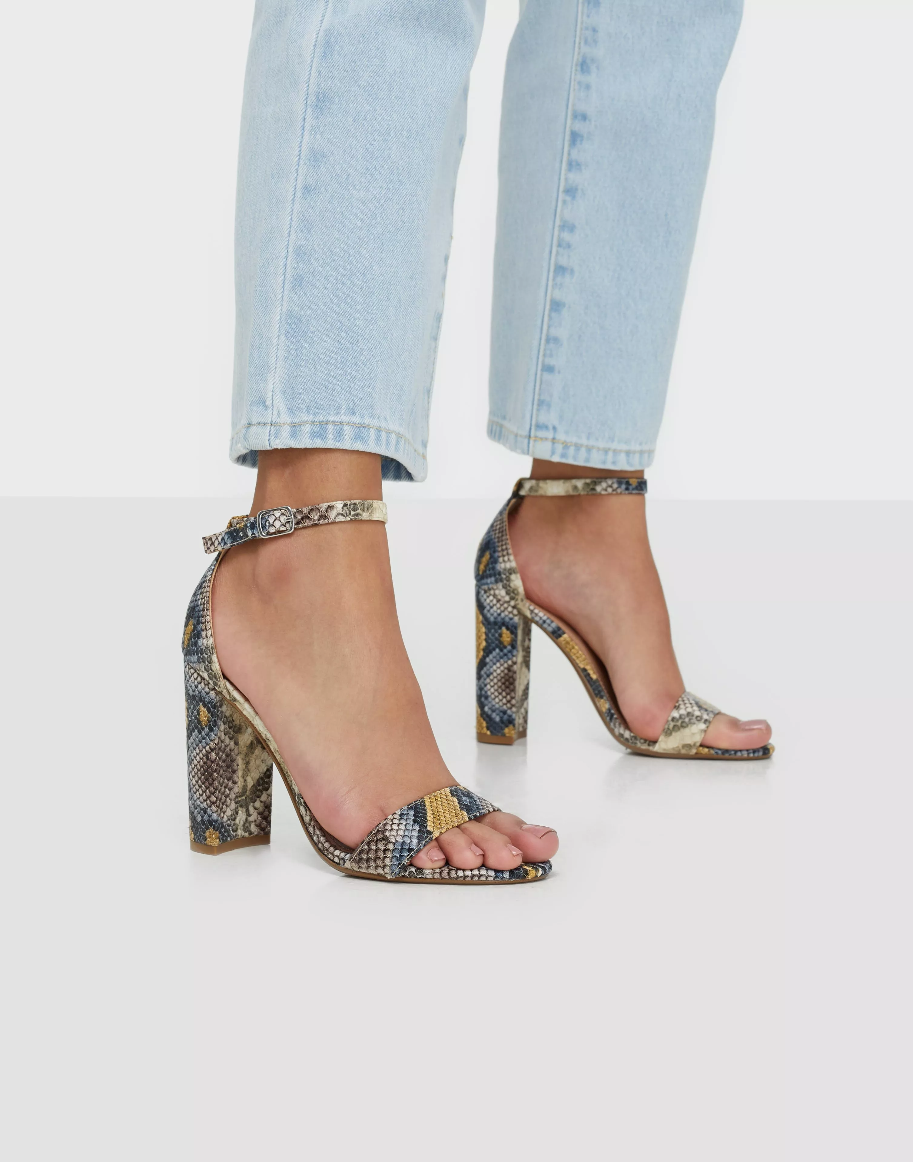 Steve madden best sale carrson snakeskin