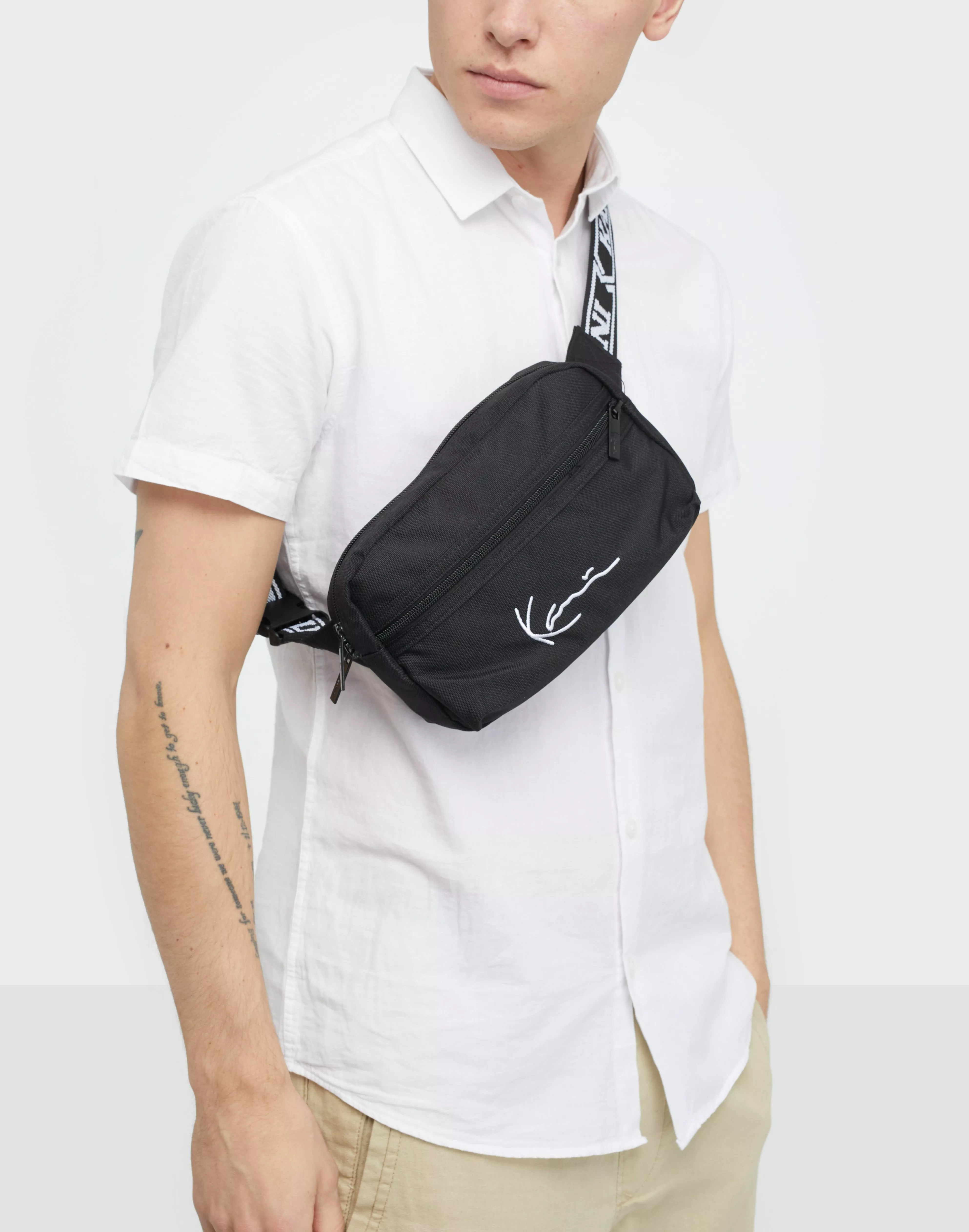 Karl kani best sale waist bag