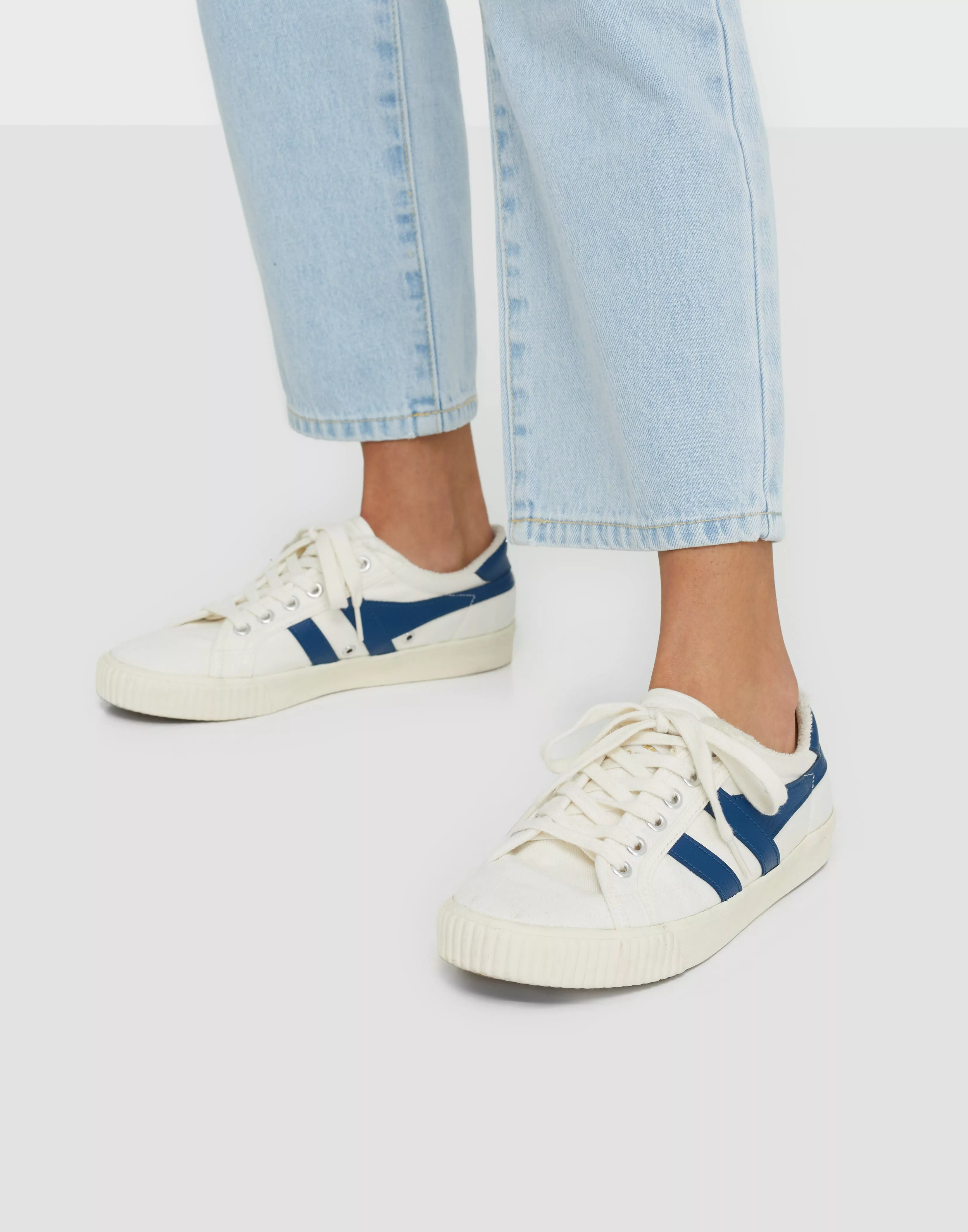 Gola tennis mark hot sale cox suede sneakers