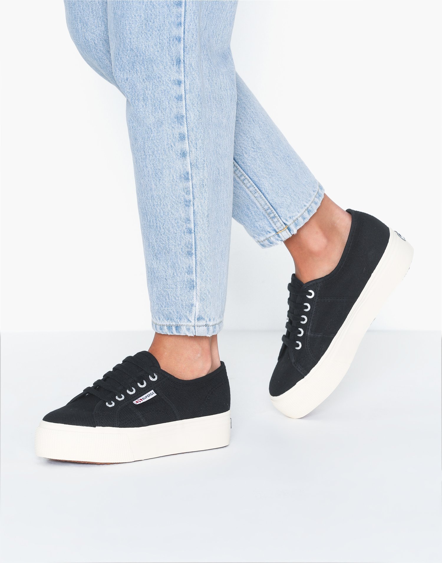 2790 acotw platform sneakers