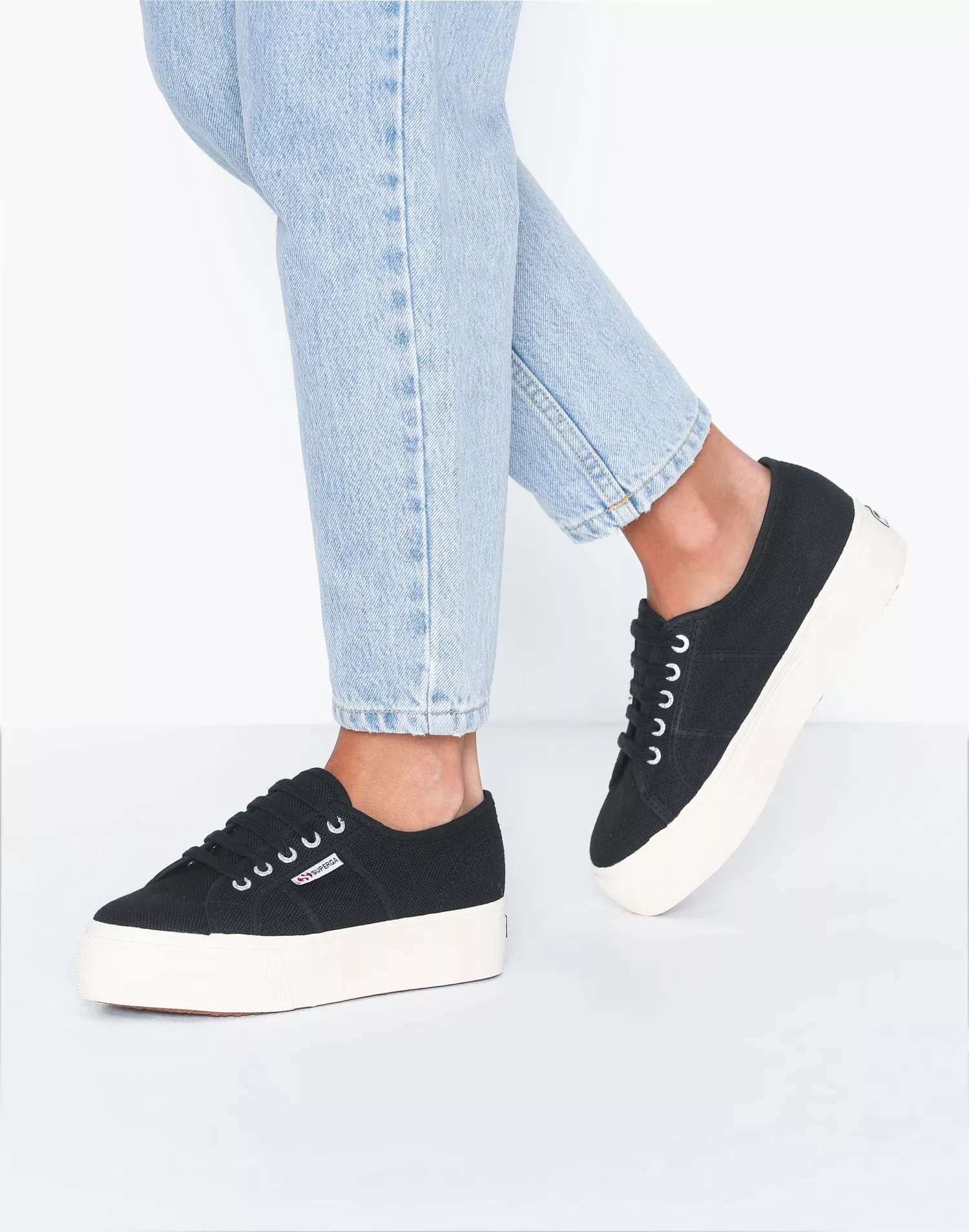 Superga 2790 linea on sale flatform trainers in black