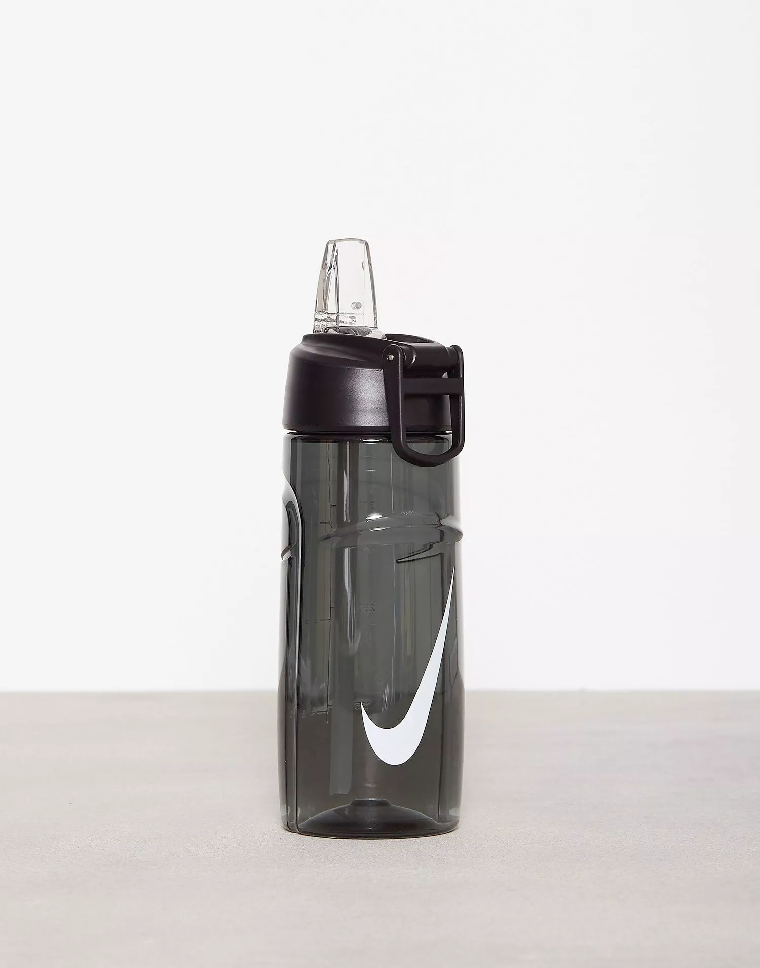 Nike flow hotsell water bottle