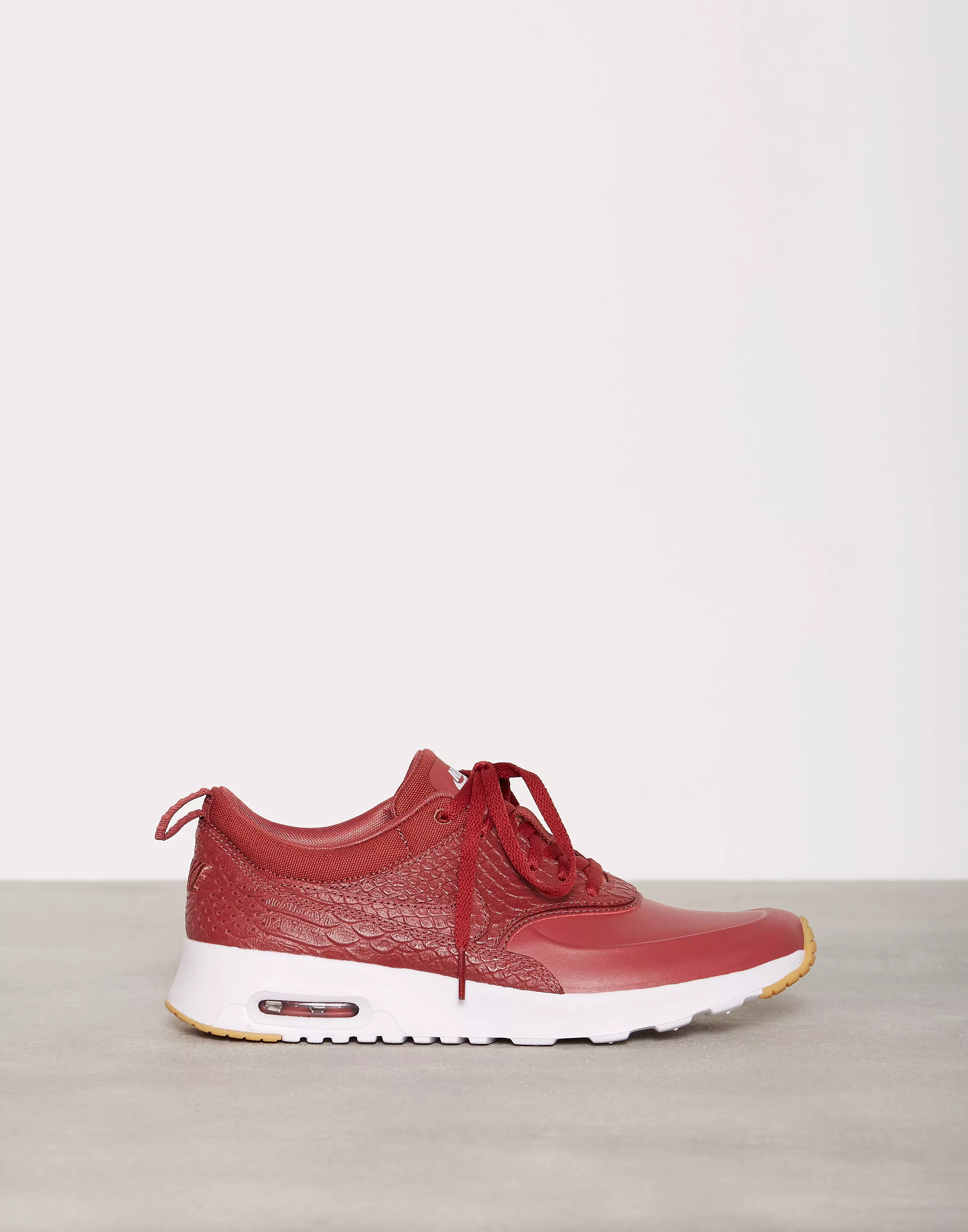 Nike air max thea hotsell premium red