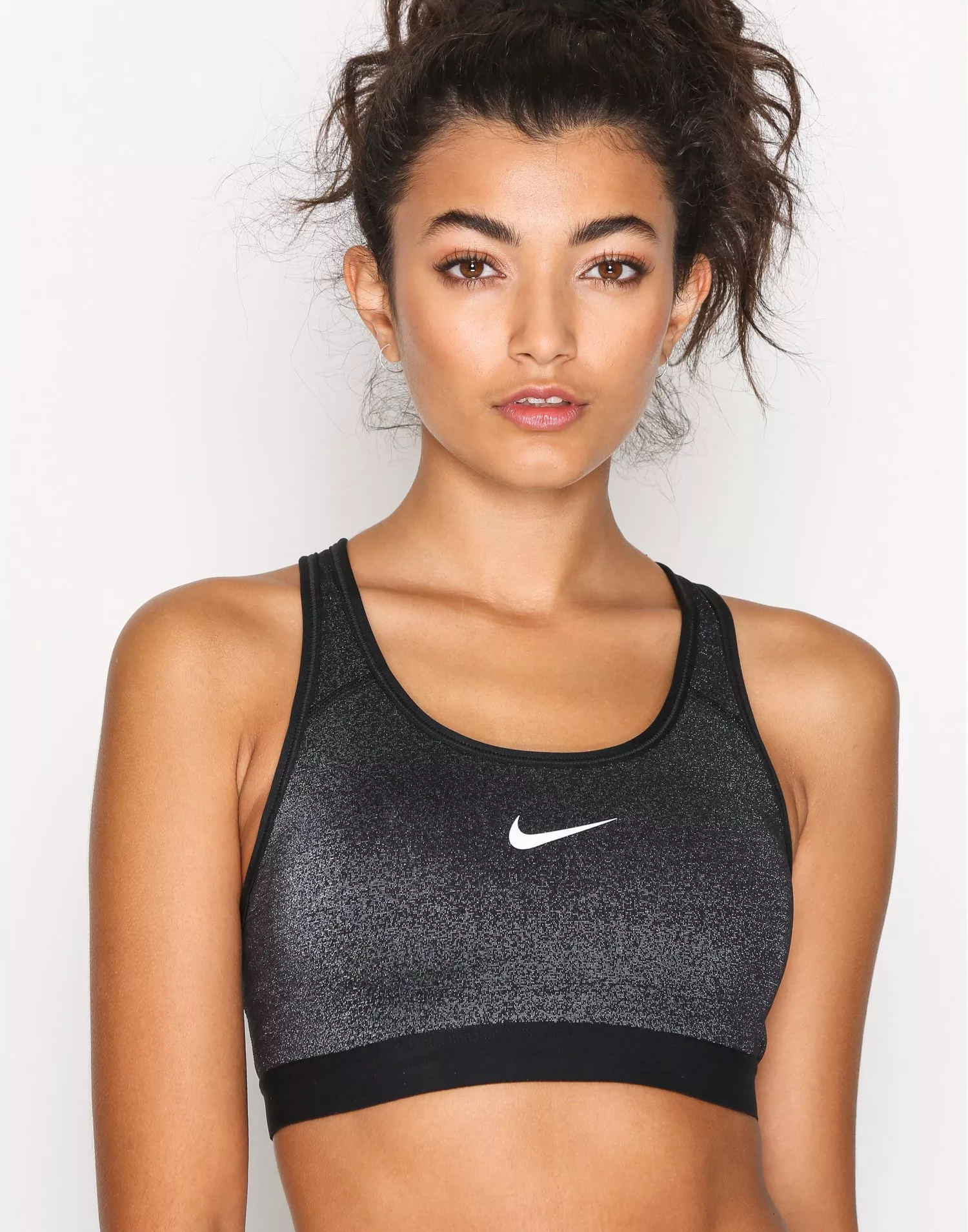Nike Swoosh Women's Medium-Support 1-Piece Pad Shine Sports Bra.