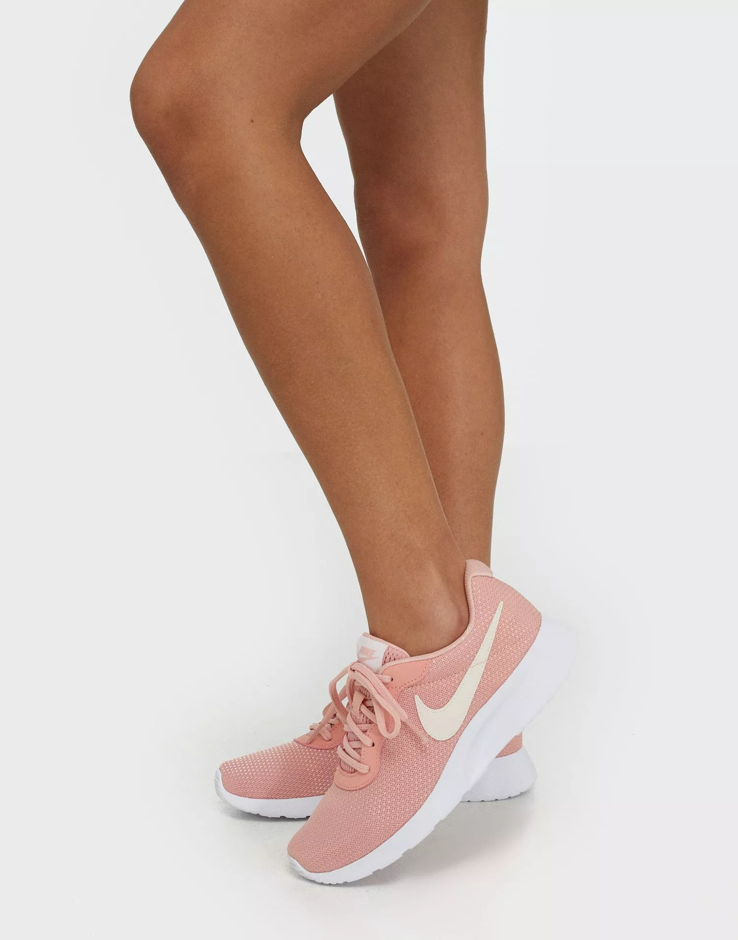 Rose gold nike outlet tanjun