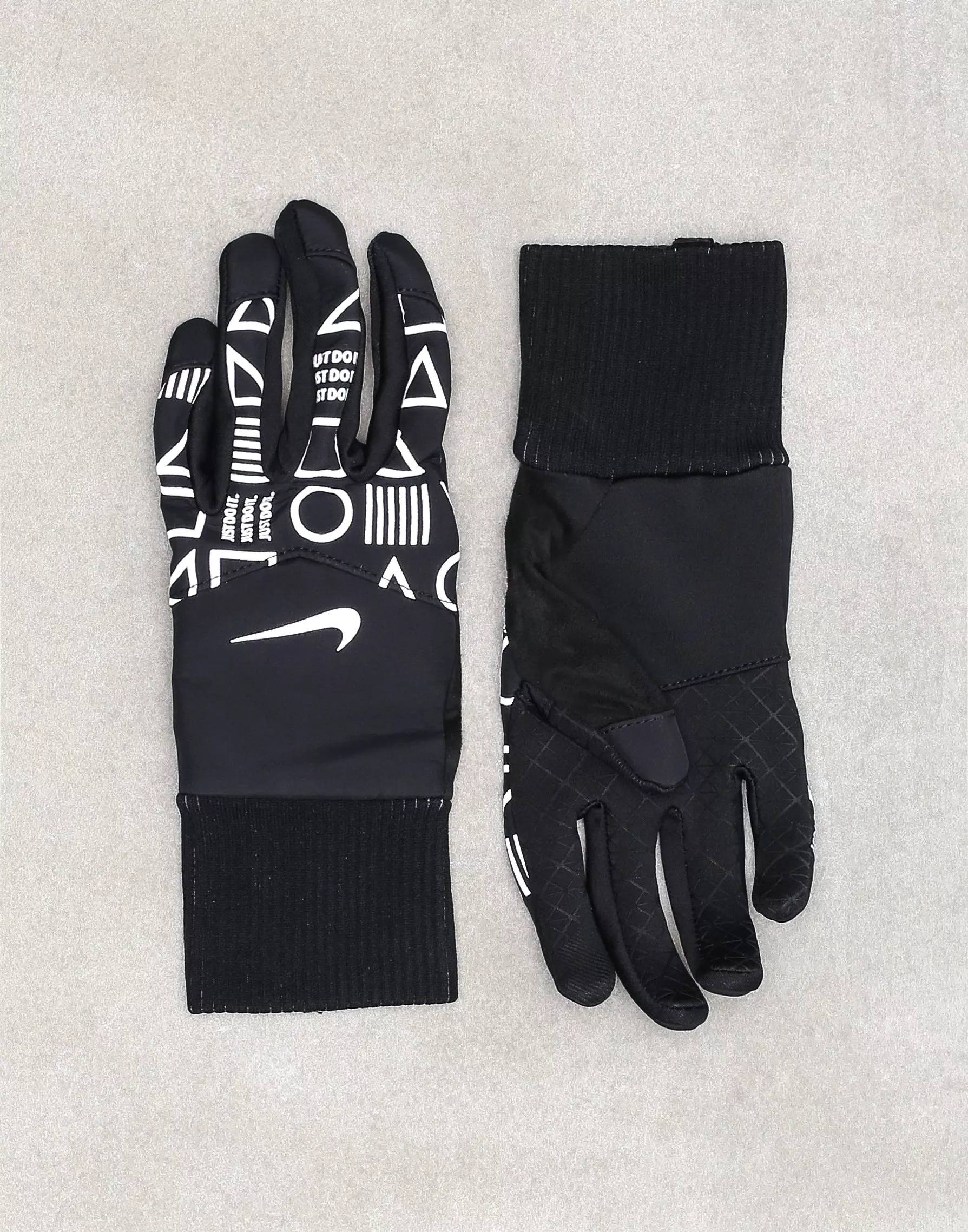 Nike store flash gloves