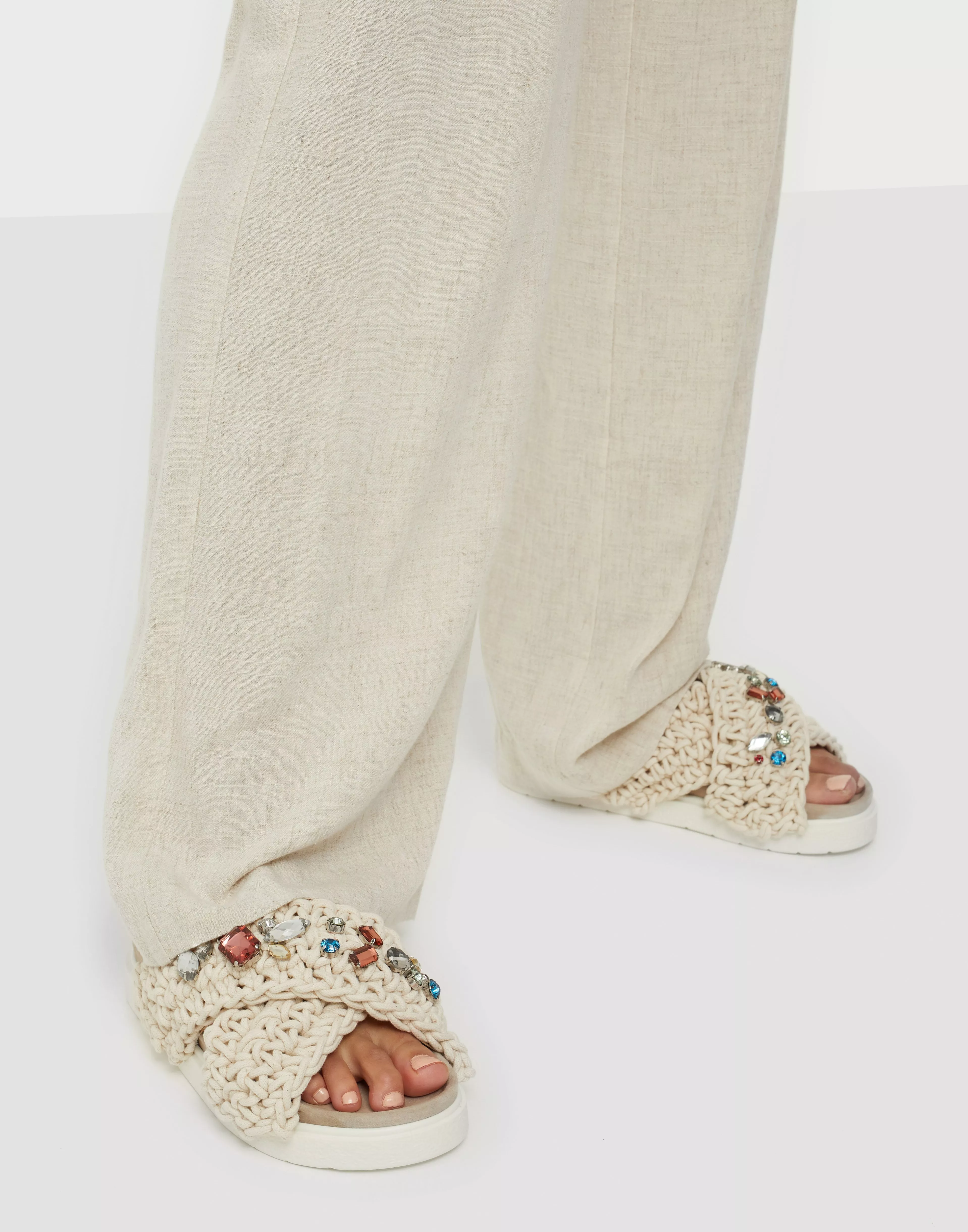 Buy Inuikii Slipper Woven Stones White Nelly