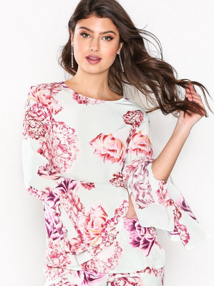 Nelly.com SE - Rosey Blouse 1396.00