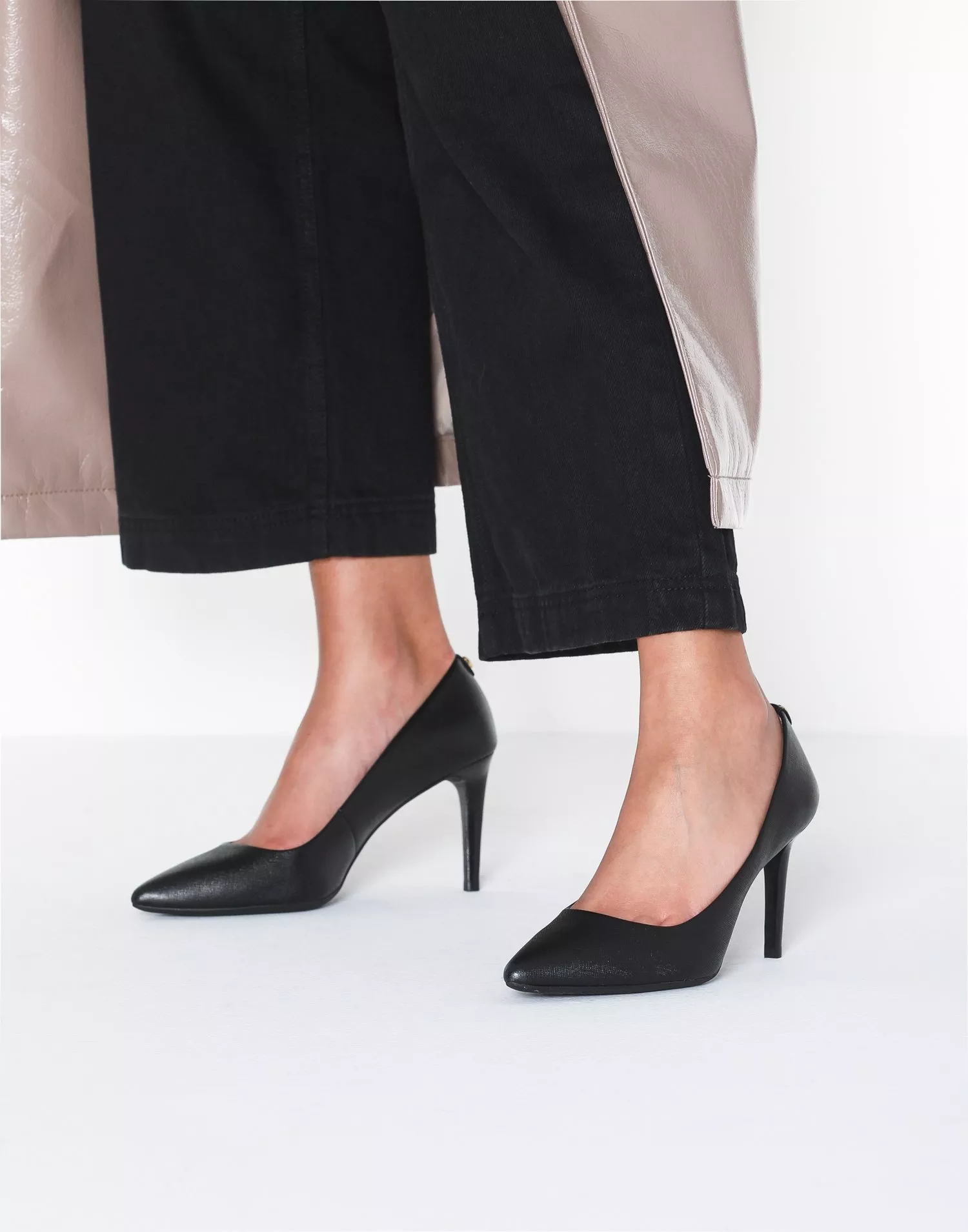 Michael kors dorothy flex pump black sale