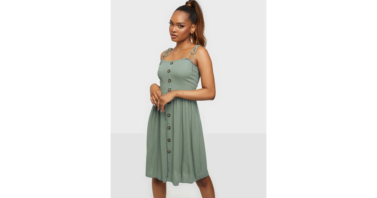 Buy Only DRESS S/L SMOCK Green WVN Chinois NOOS - ONLANNIKA