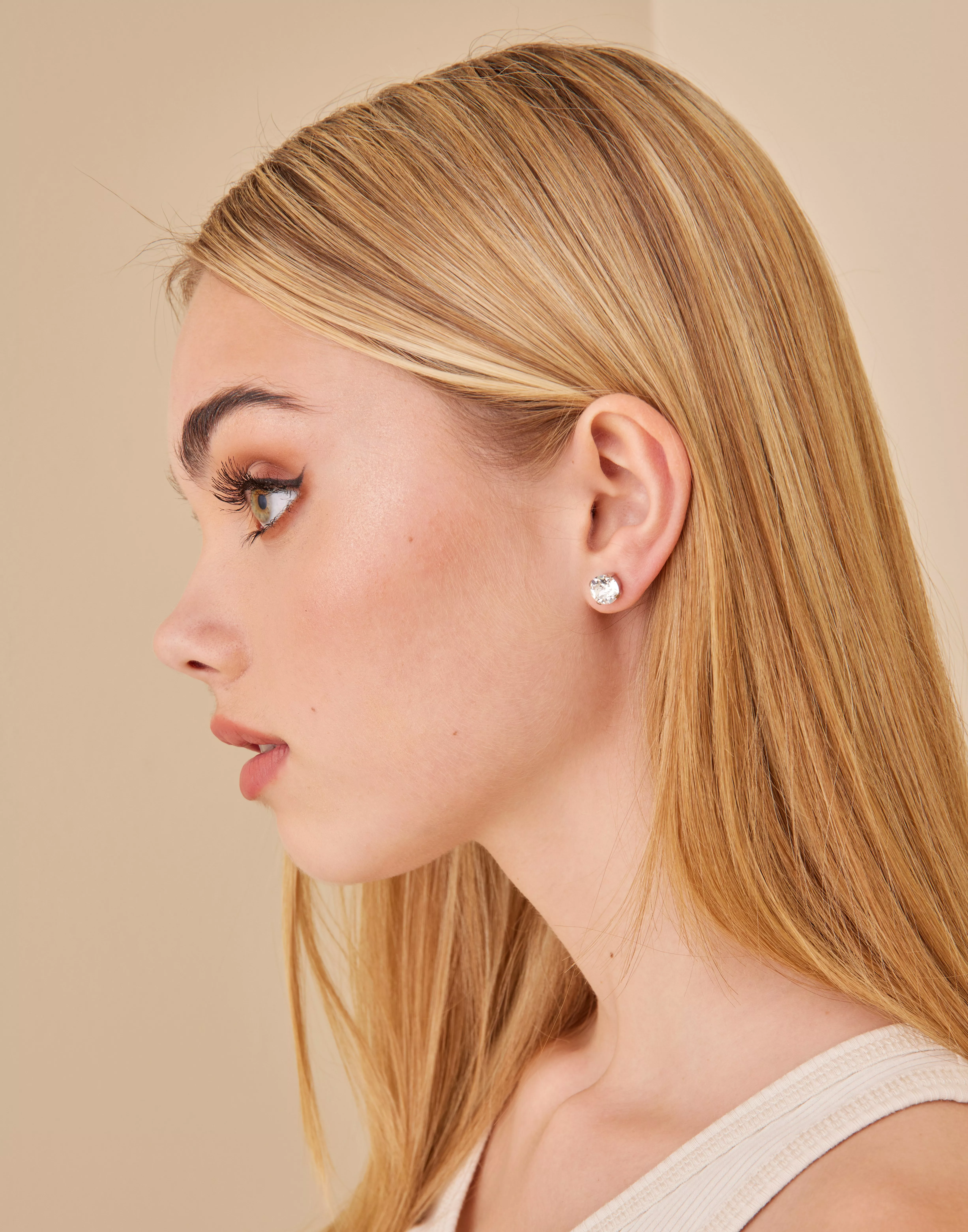 Classic stud earrings sale