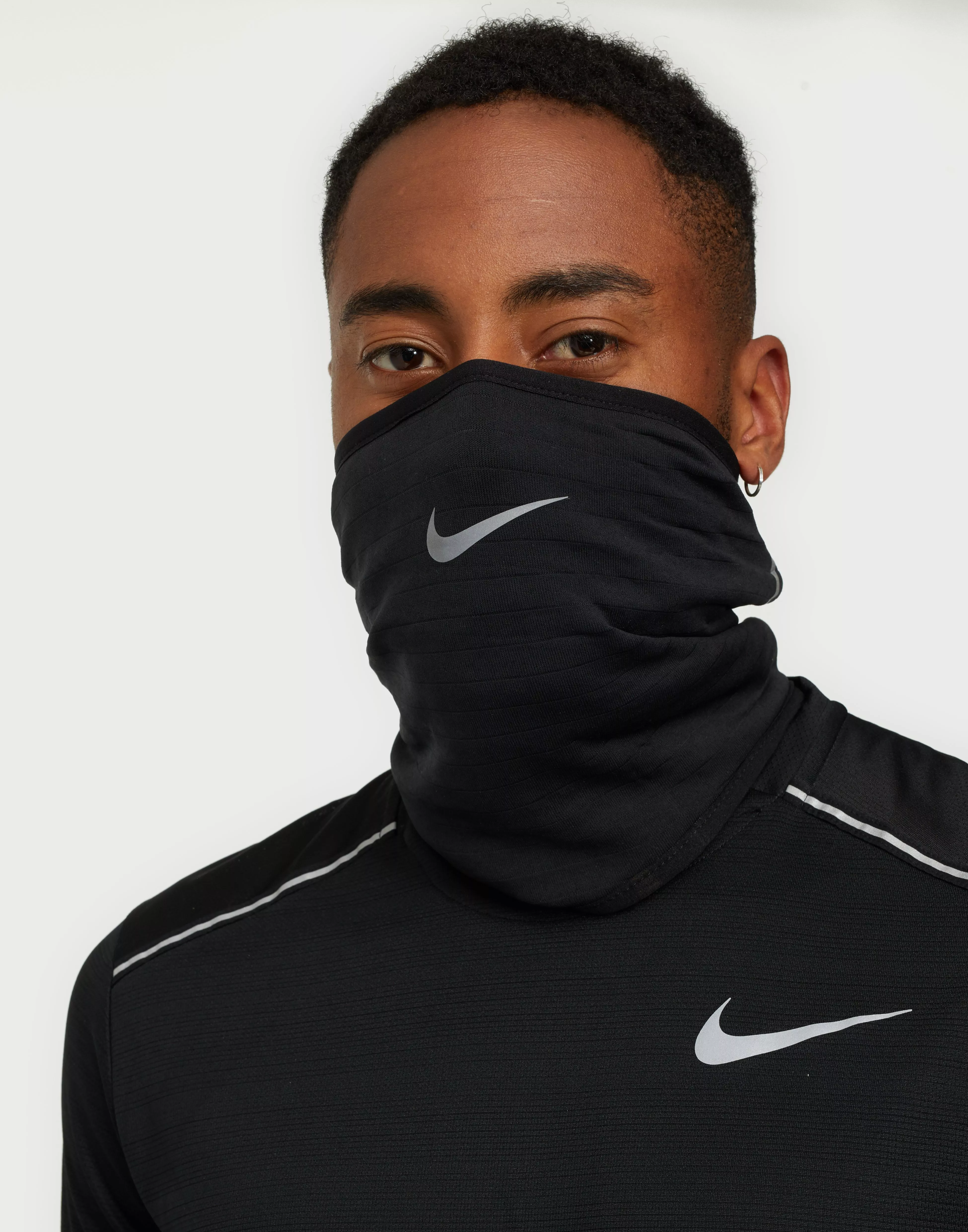 Nike thermal 2024 neck warmer