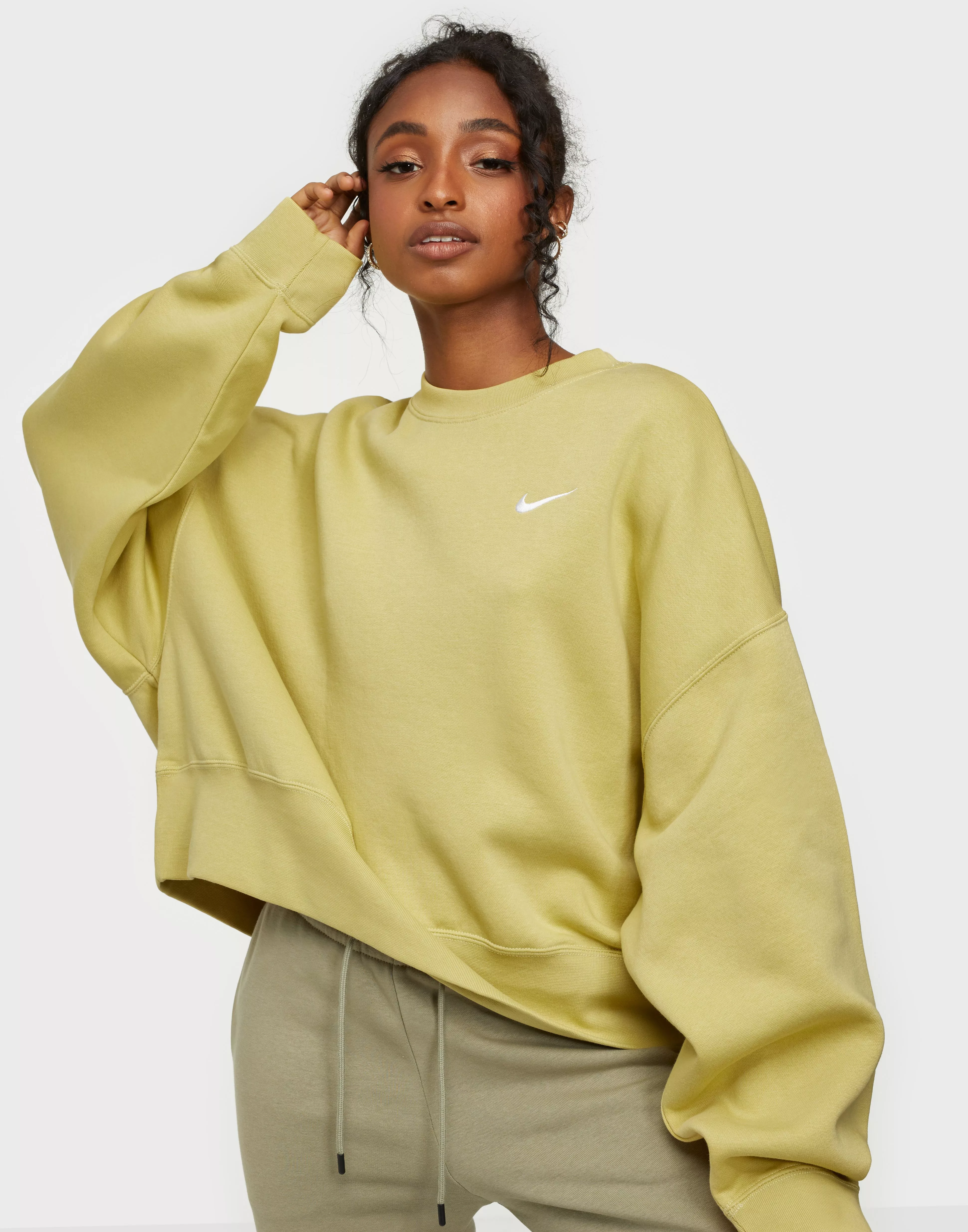 Nike w nsw crew best sale fleece trend