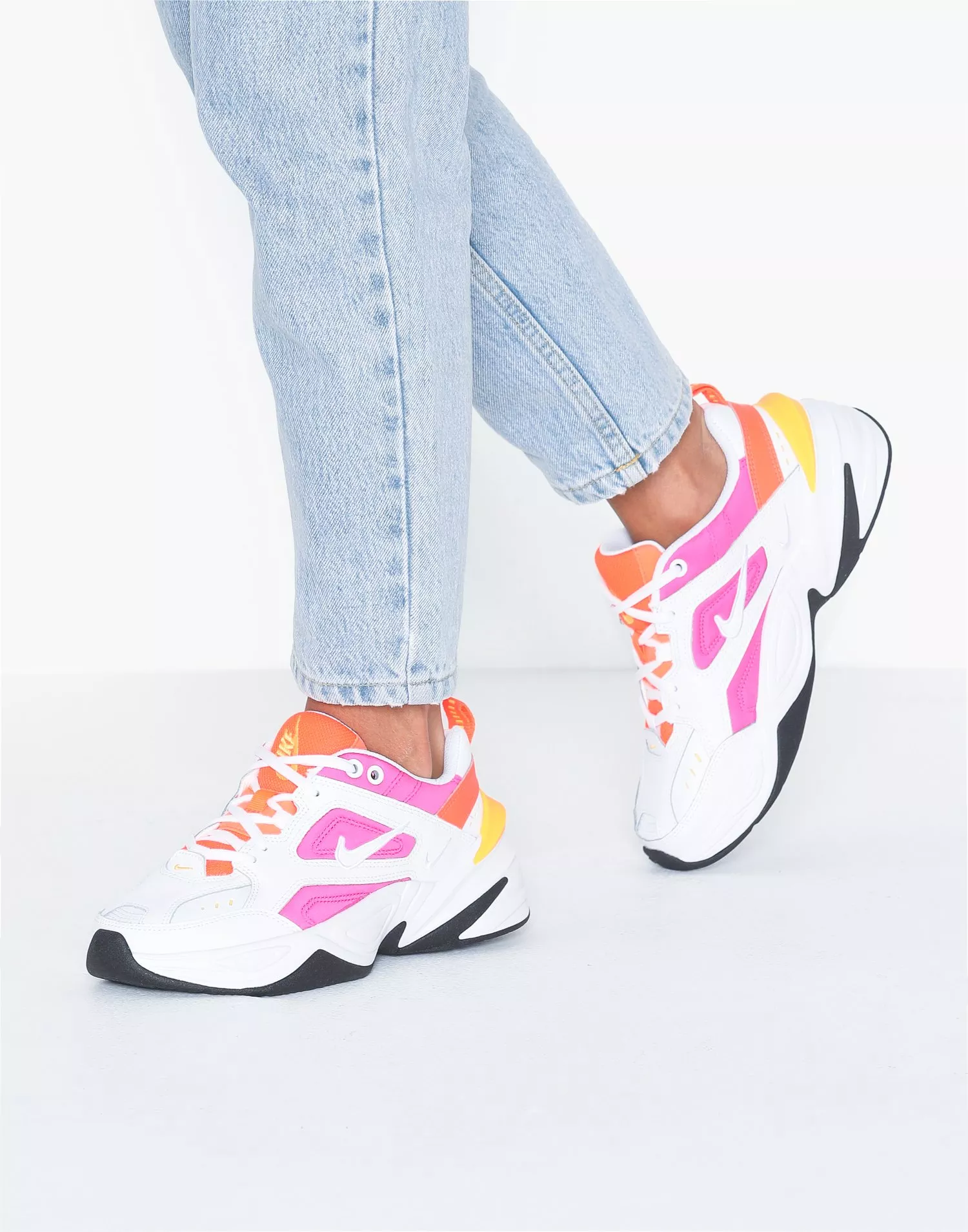 Nike tekno shop white pink