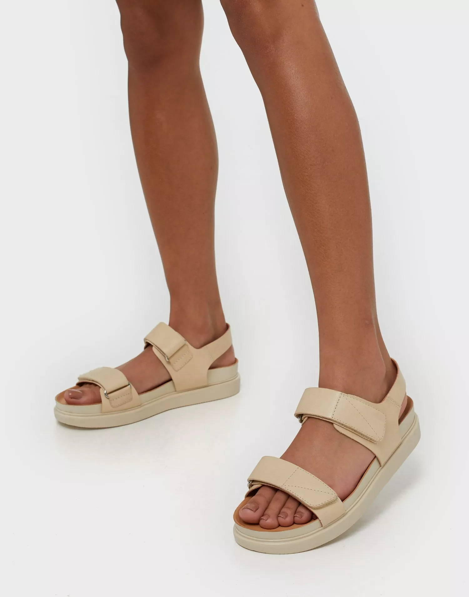 Vagabond 2024 erin sandal