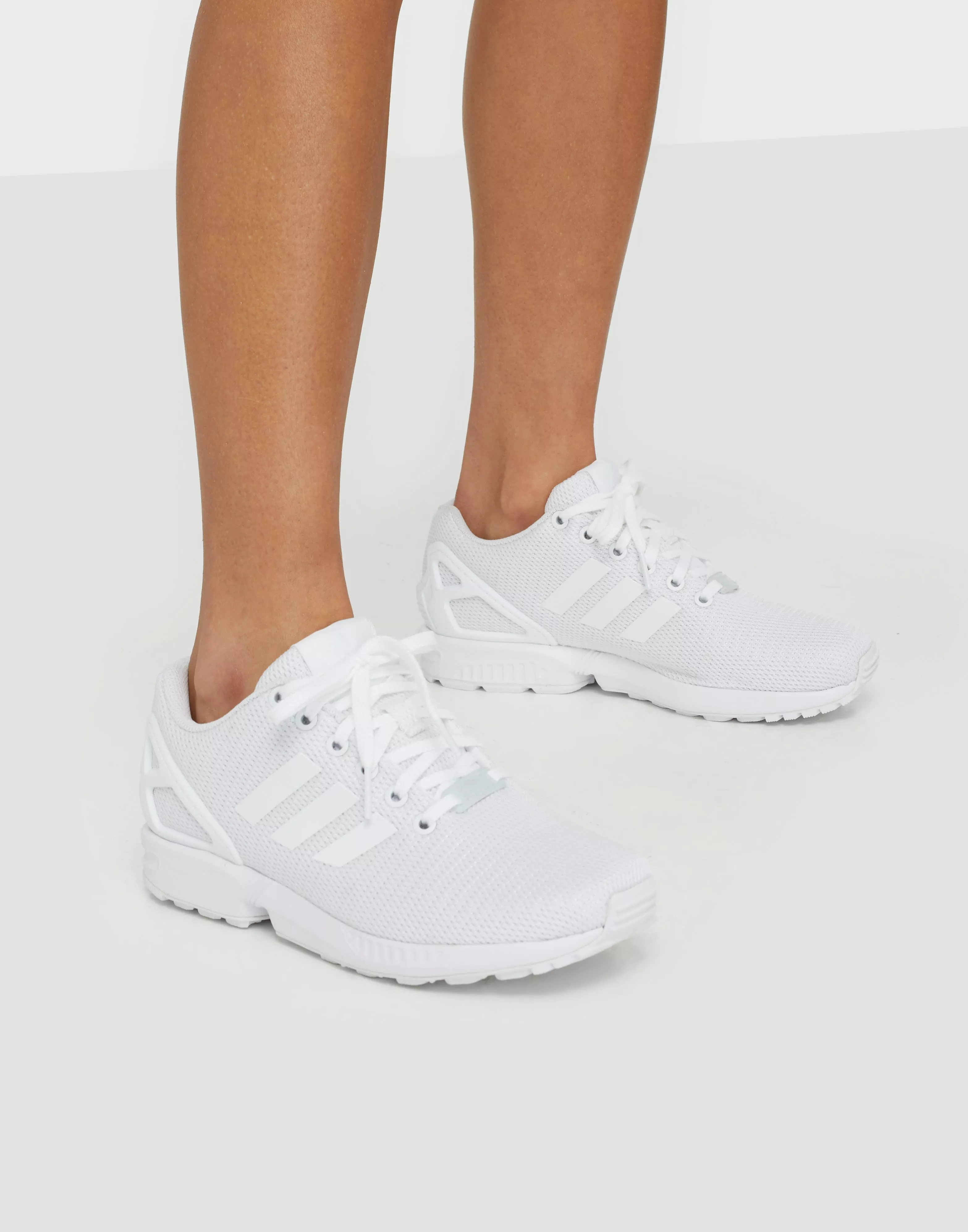 Adidas originals 2025 zx flux white