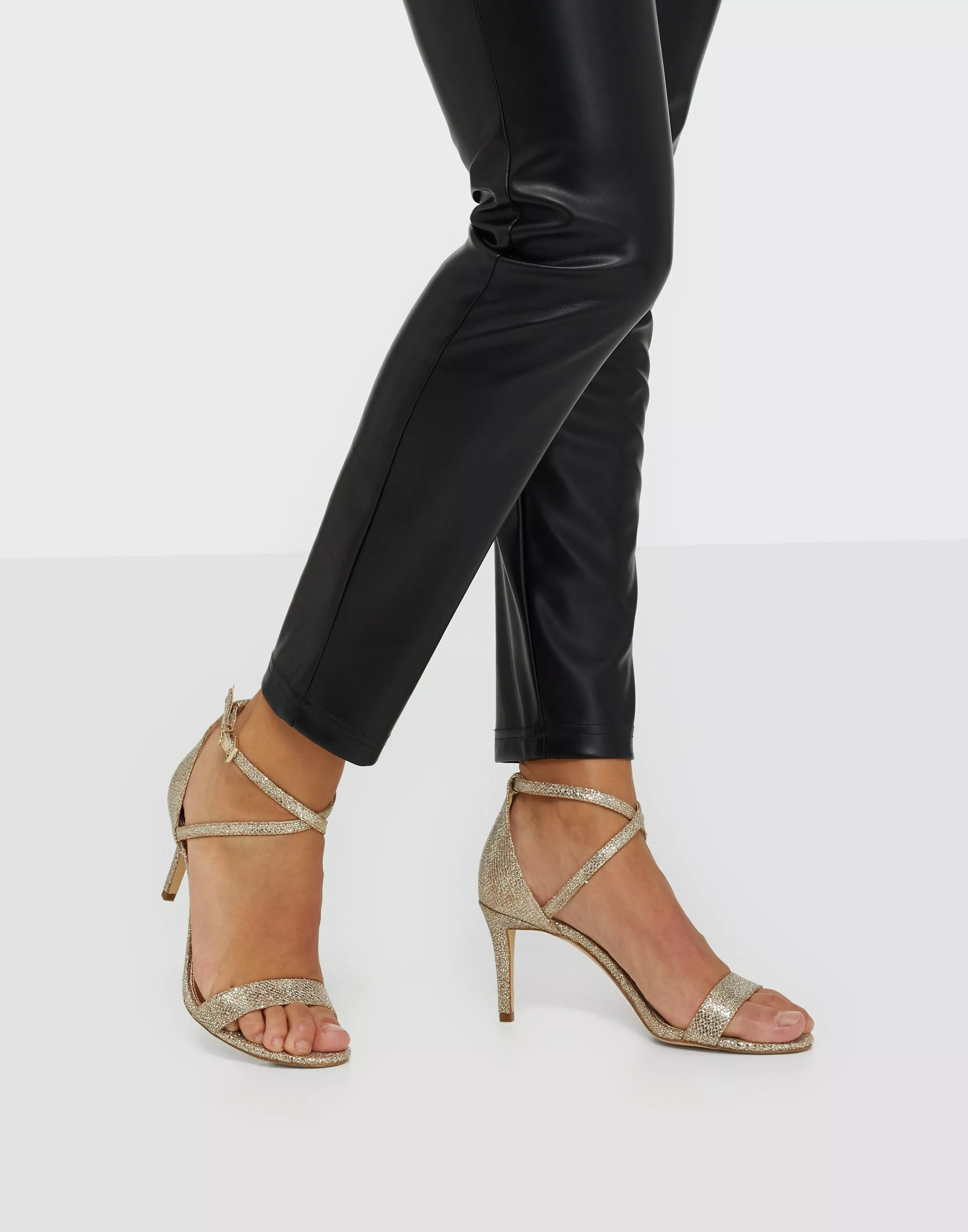 Såvel Dom Lærd Buy Michael Kors Ava Mid Sandal - Sand | Nelly.com