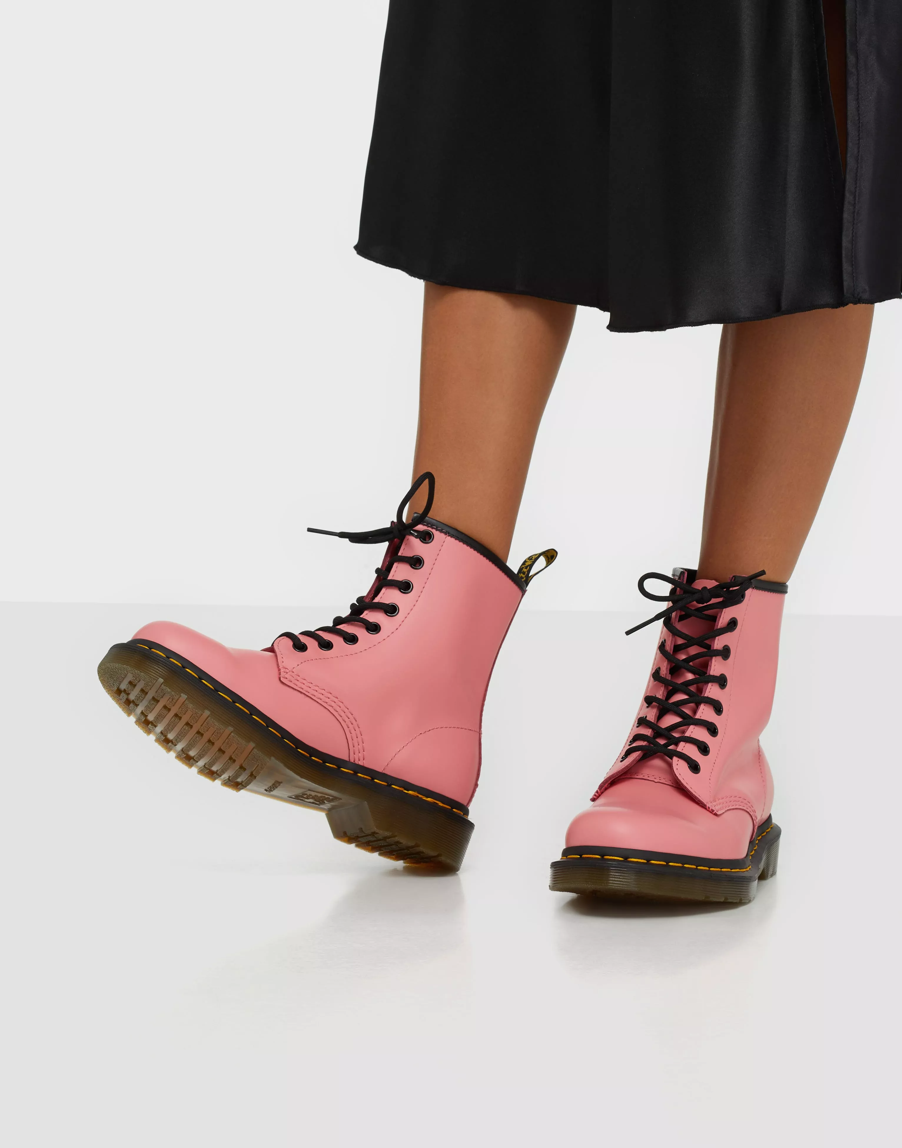 Doc martens best sale 1460 pink