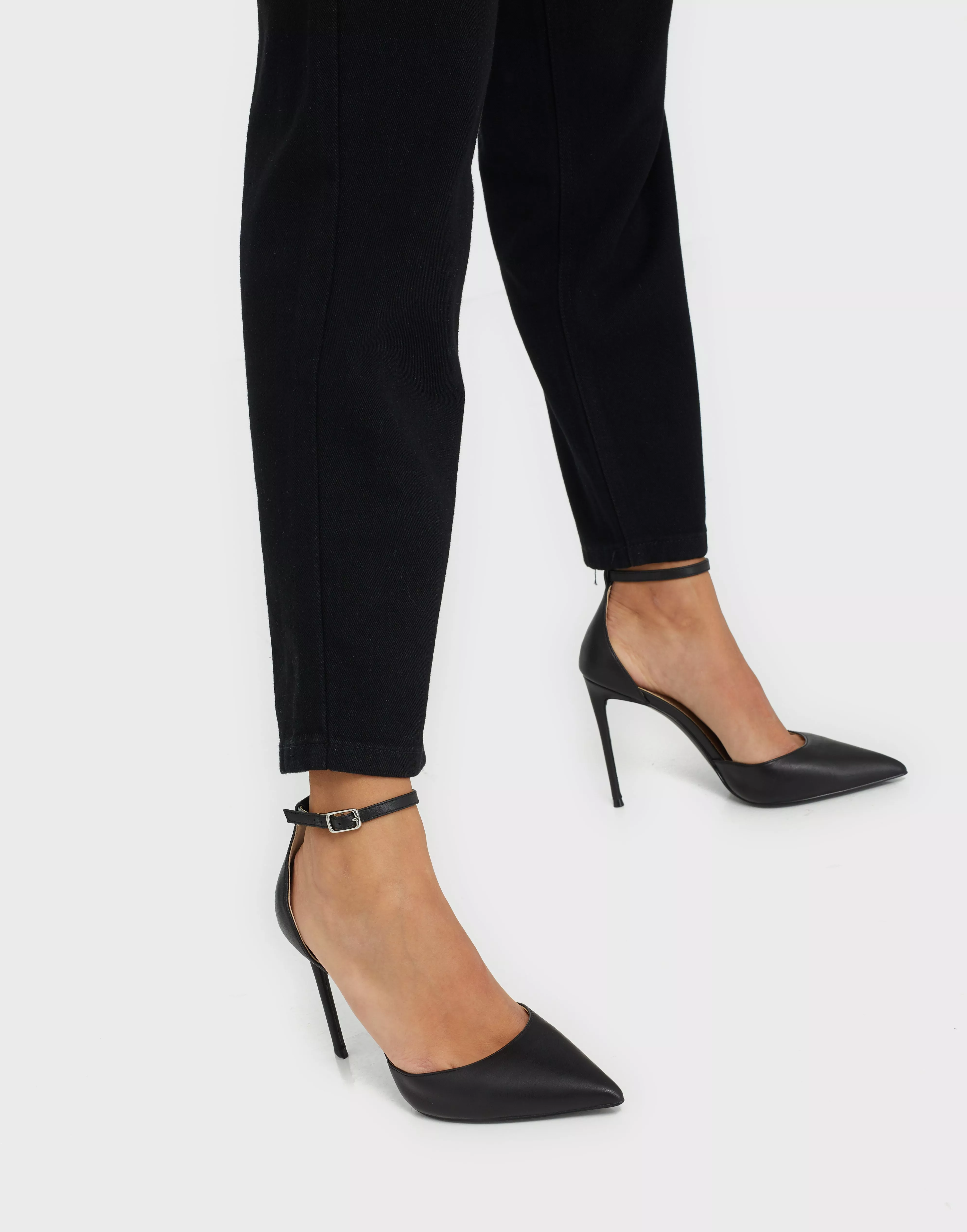 Buy Steve Madden Volt Pump - Black | Nelly.com