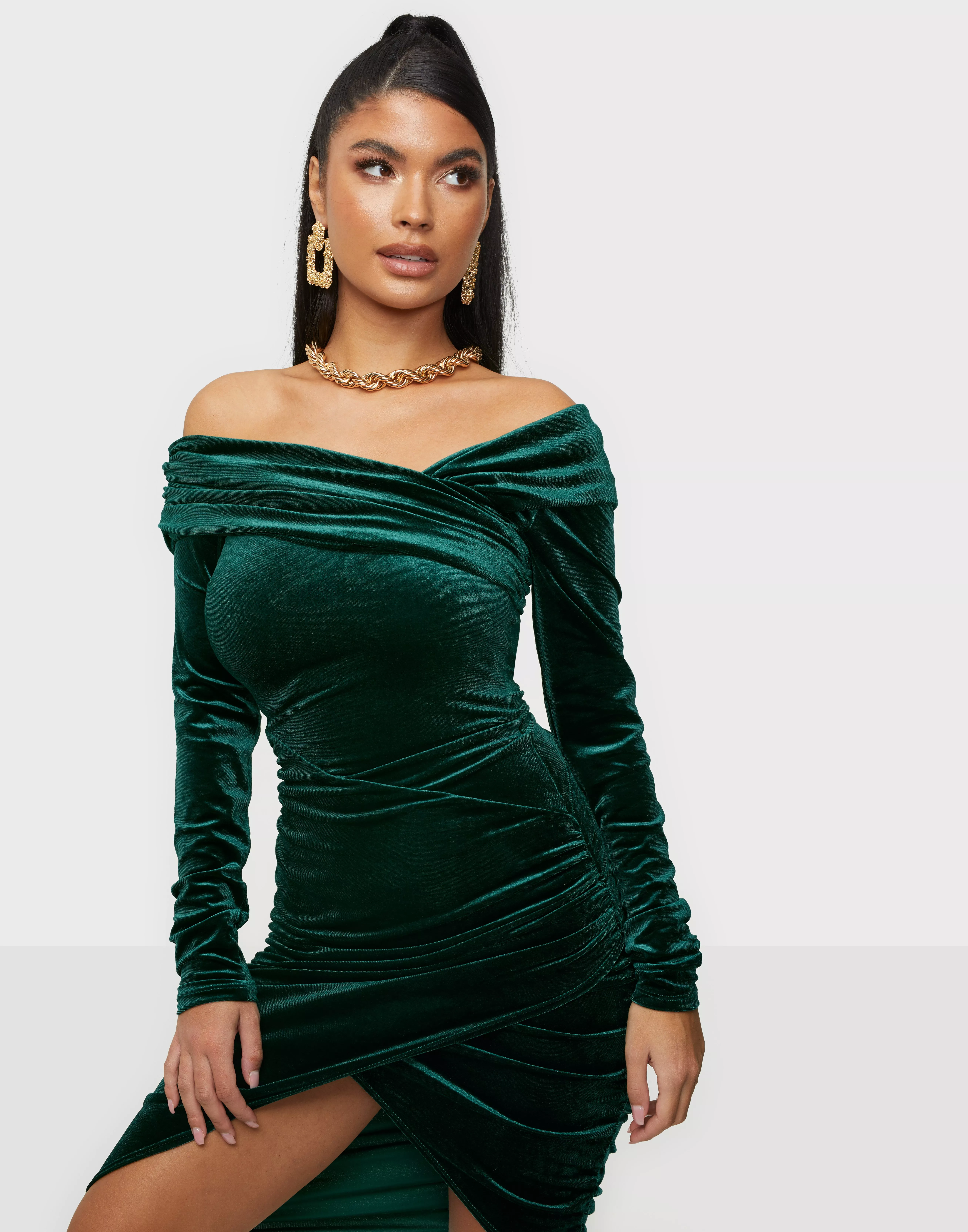 Velvet dress hot sale nelly