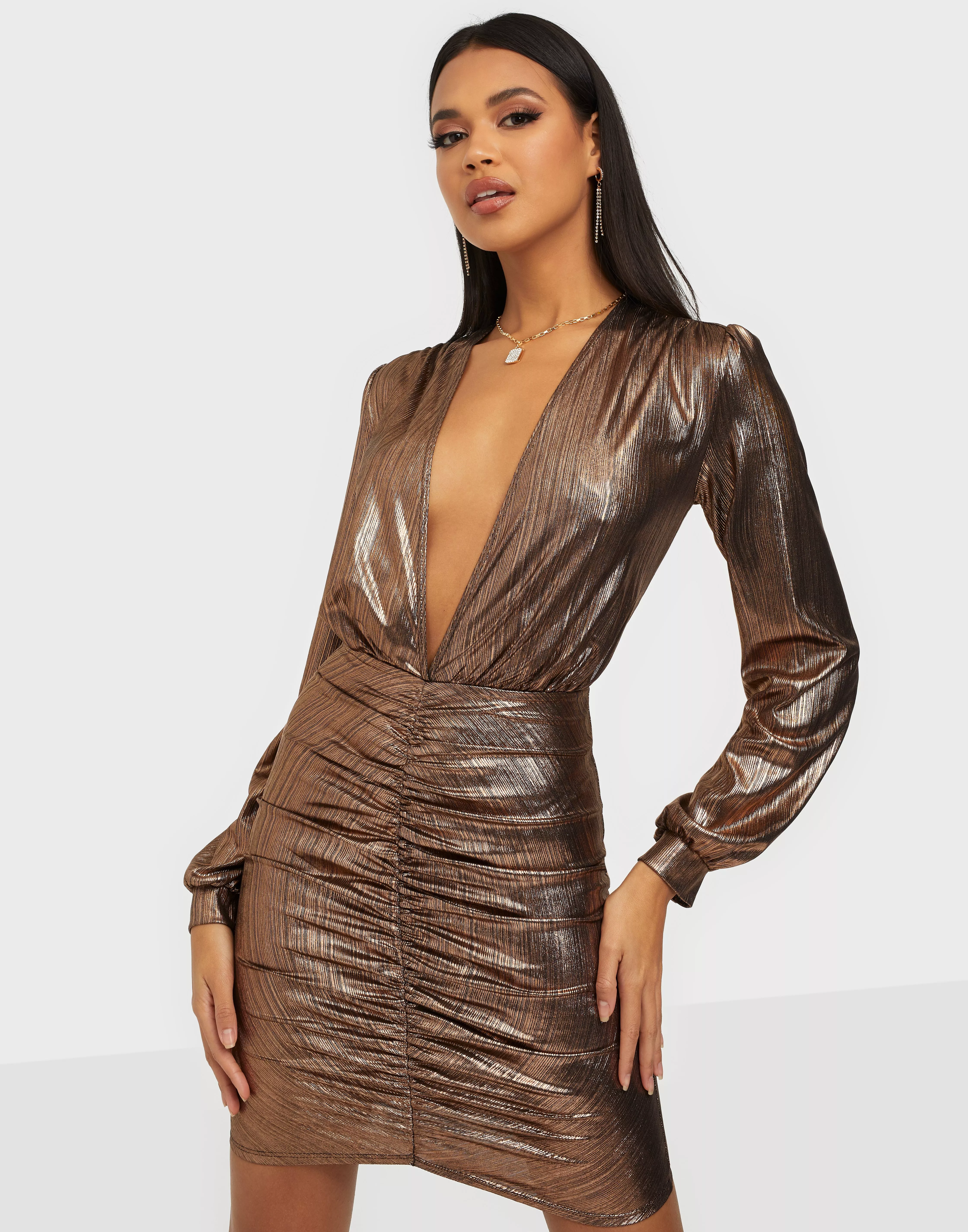 Buy Nelly Shimmer Plunge Dress - Gold | Nelly.com