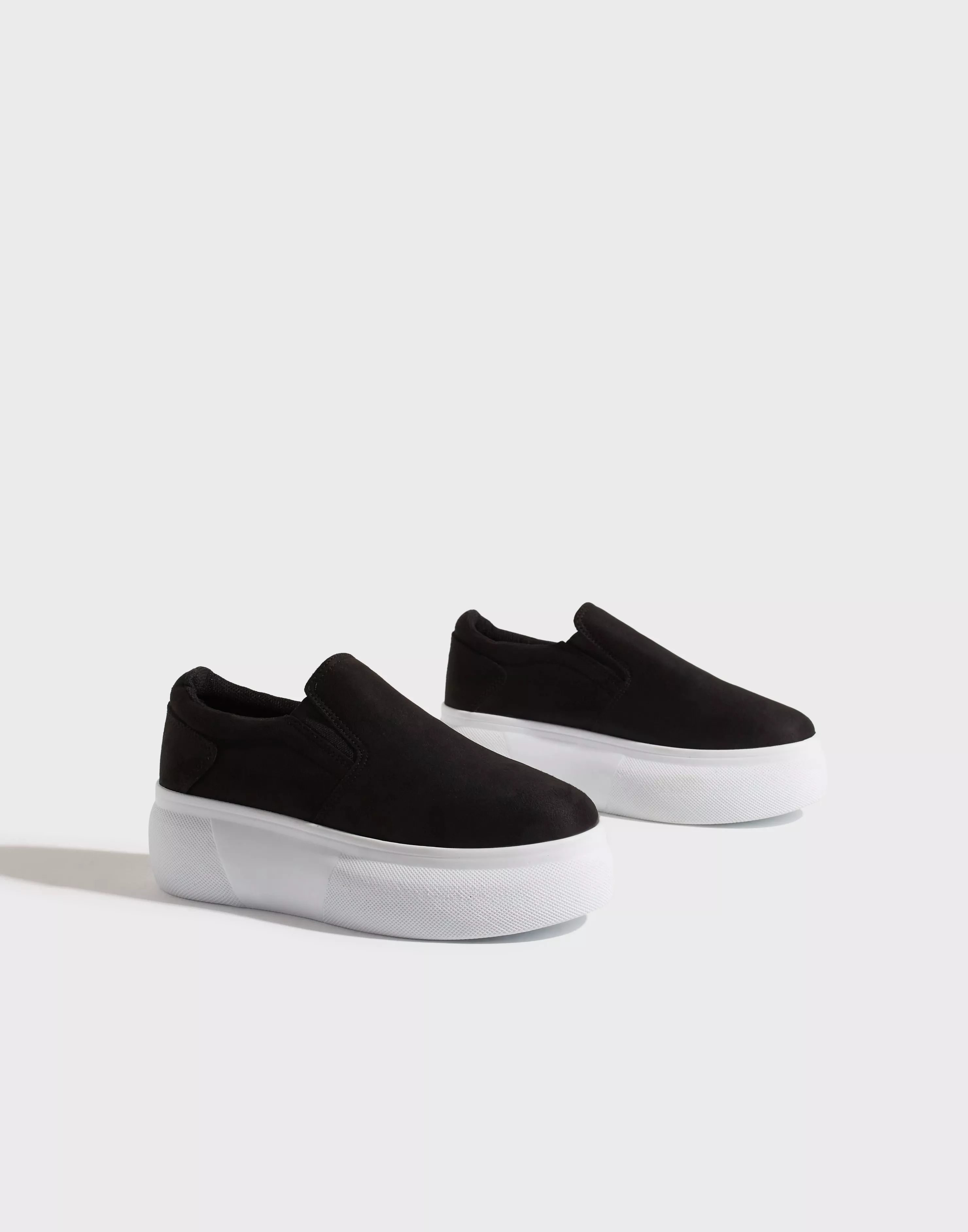 Platform sneakers slip store on