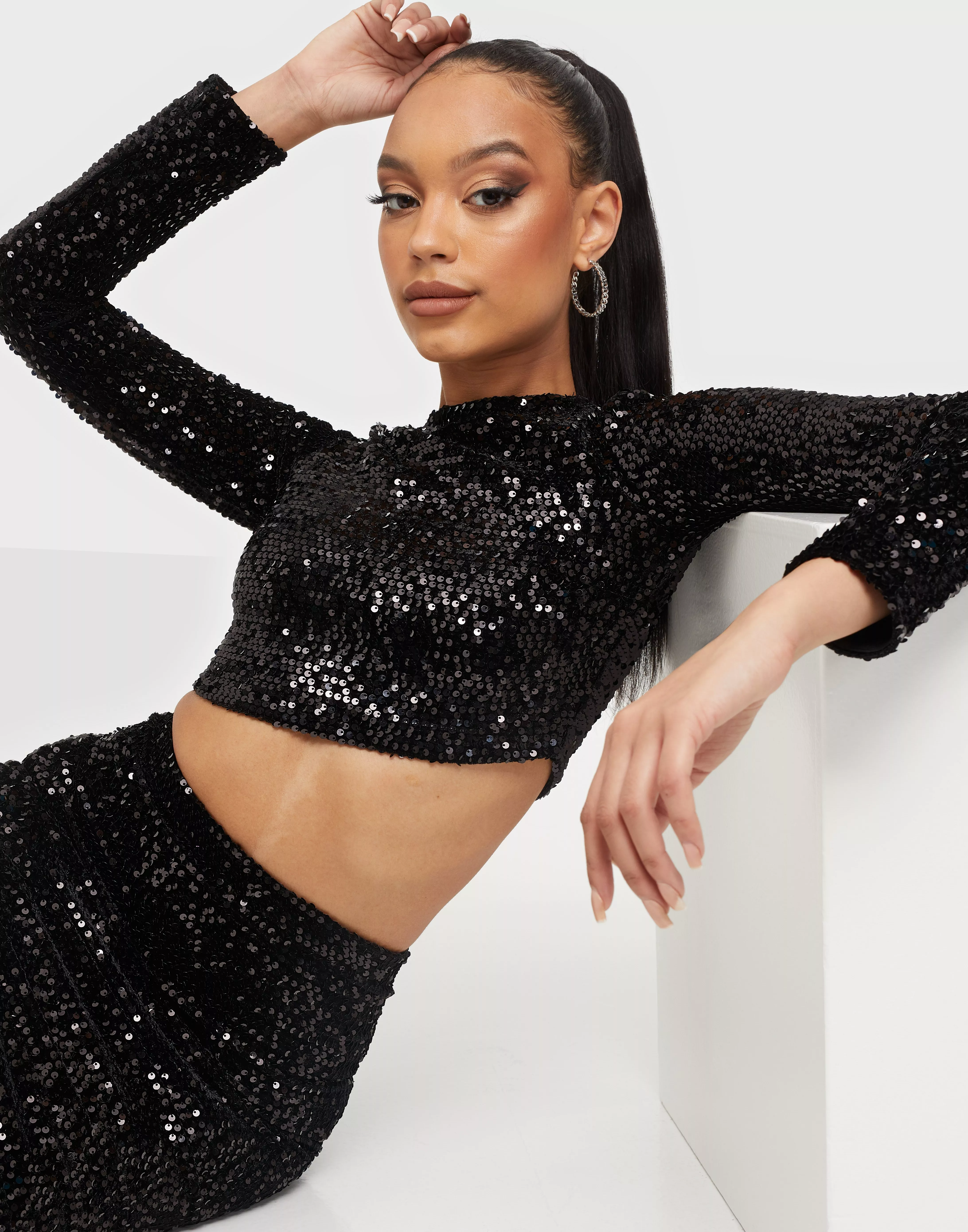 Buy Nelly Velvet Sequin - Black | Nelly.com