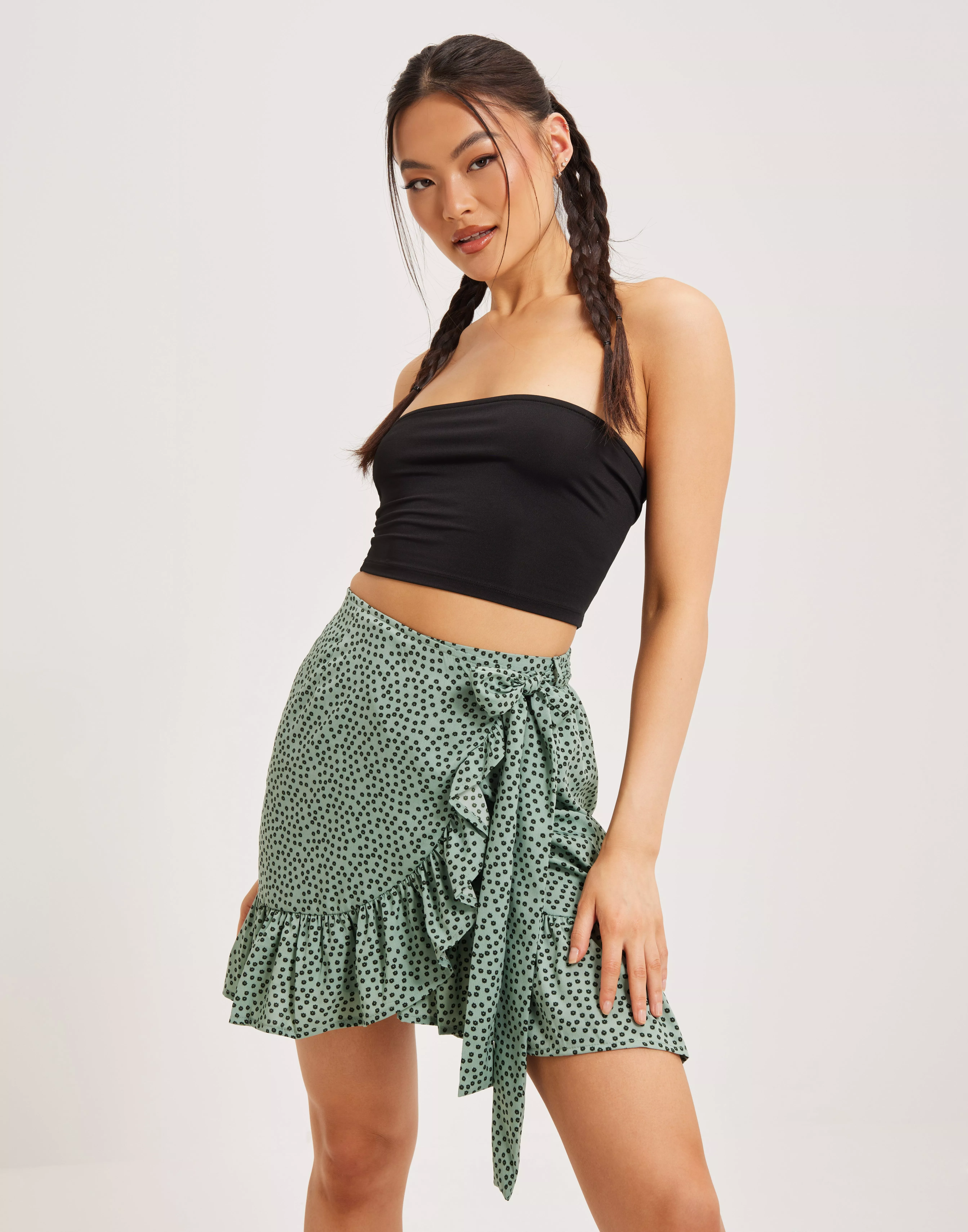 Buy Only ONLOLIVIA WRAP SKIRT WVN NOOS - Chinois Green Black Spot
