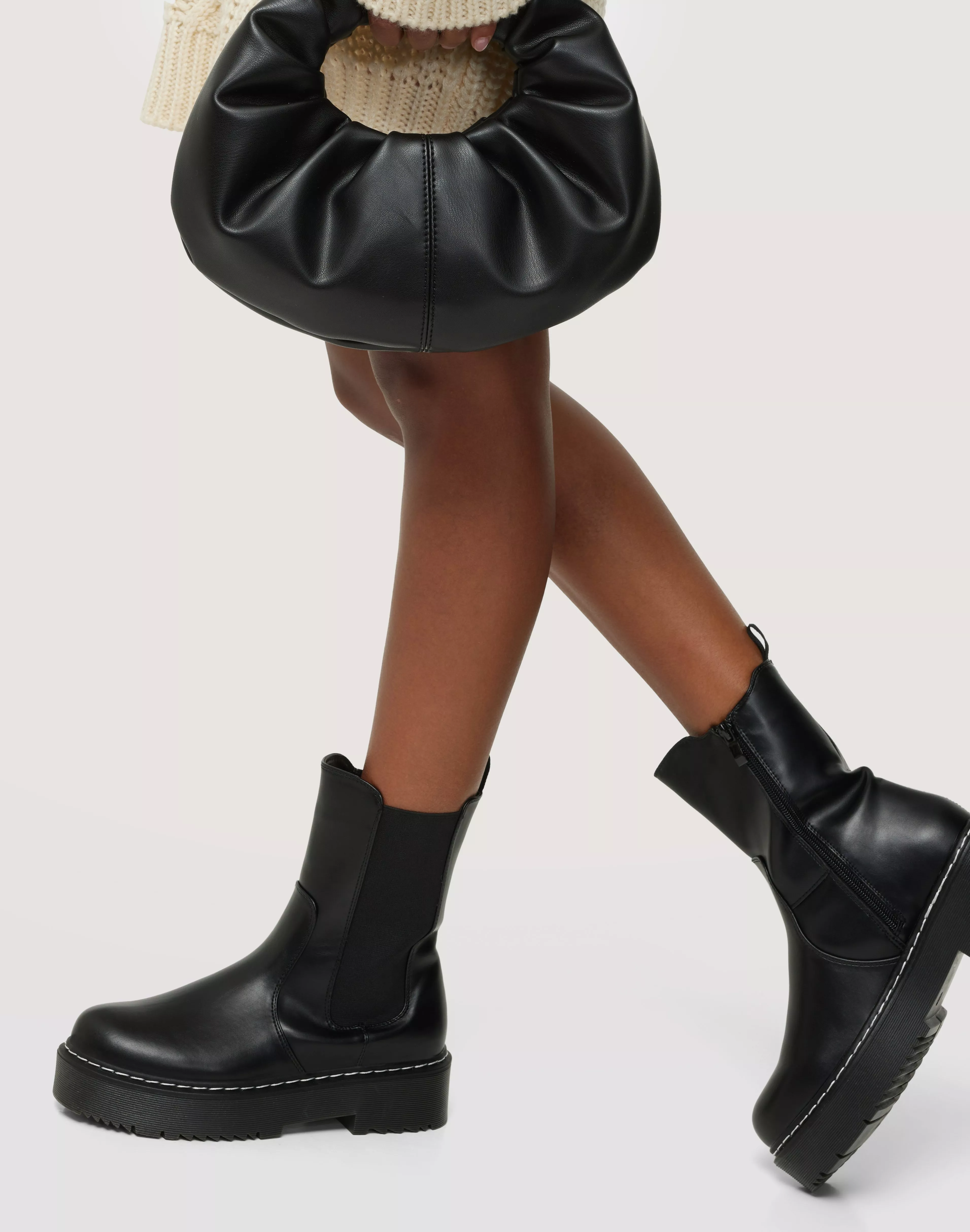 Duffy High Chelsea Boots - Black | Nelly.com