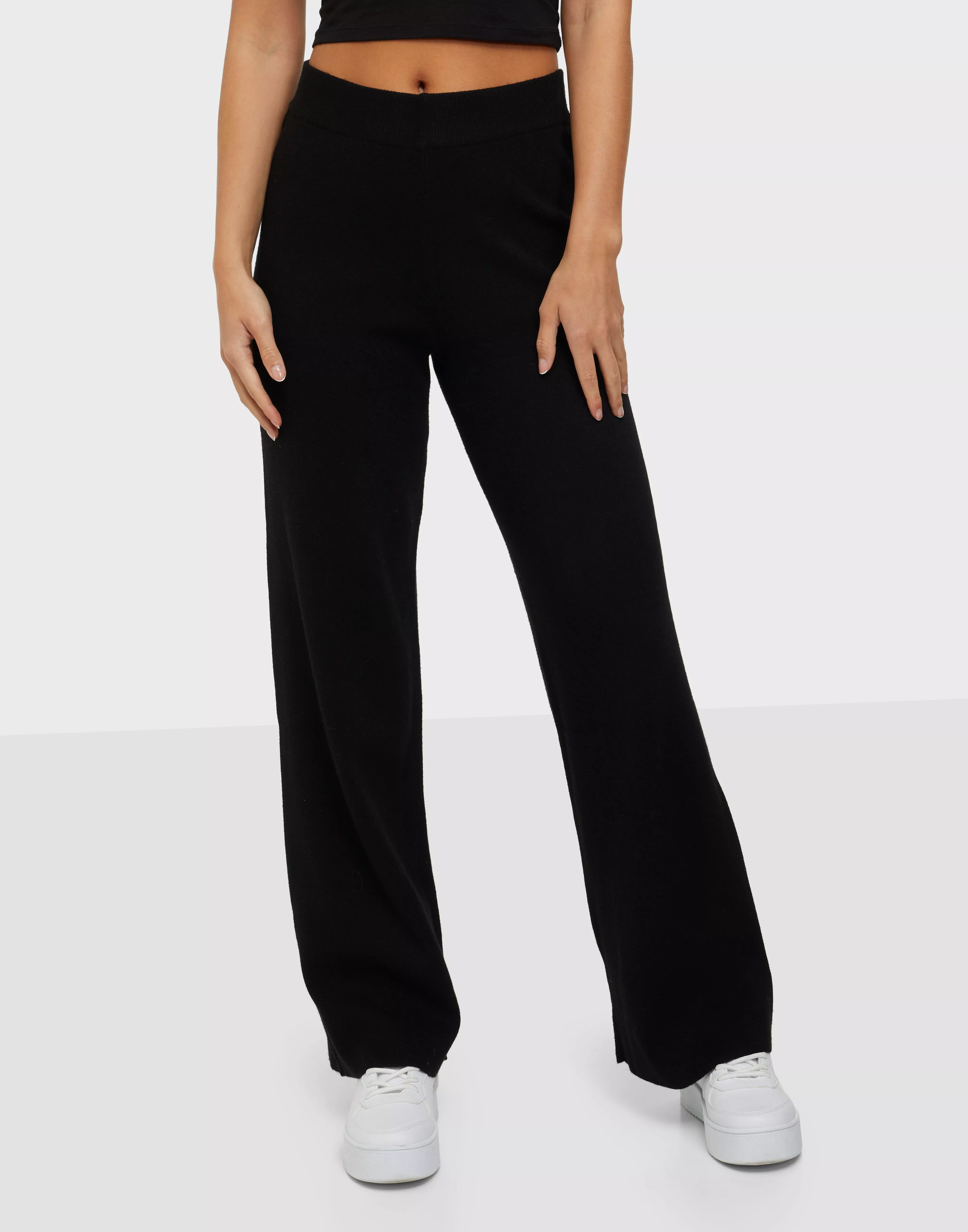 Buy Only ONLKAMMA WIDE PANT KNT - Black | Nelly.com