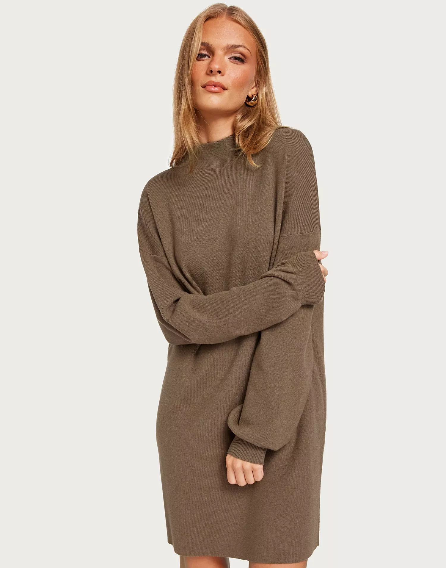 Buy Vero Moda VMNANCY LS FUNNELNECK DRESS NOOS - Brown Lentil | Strickkleider