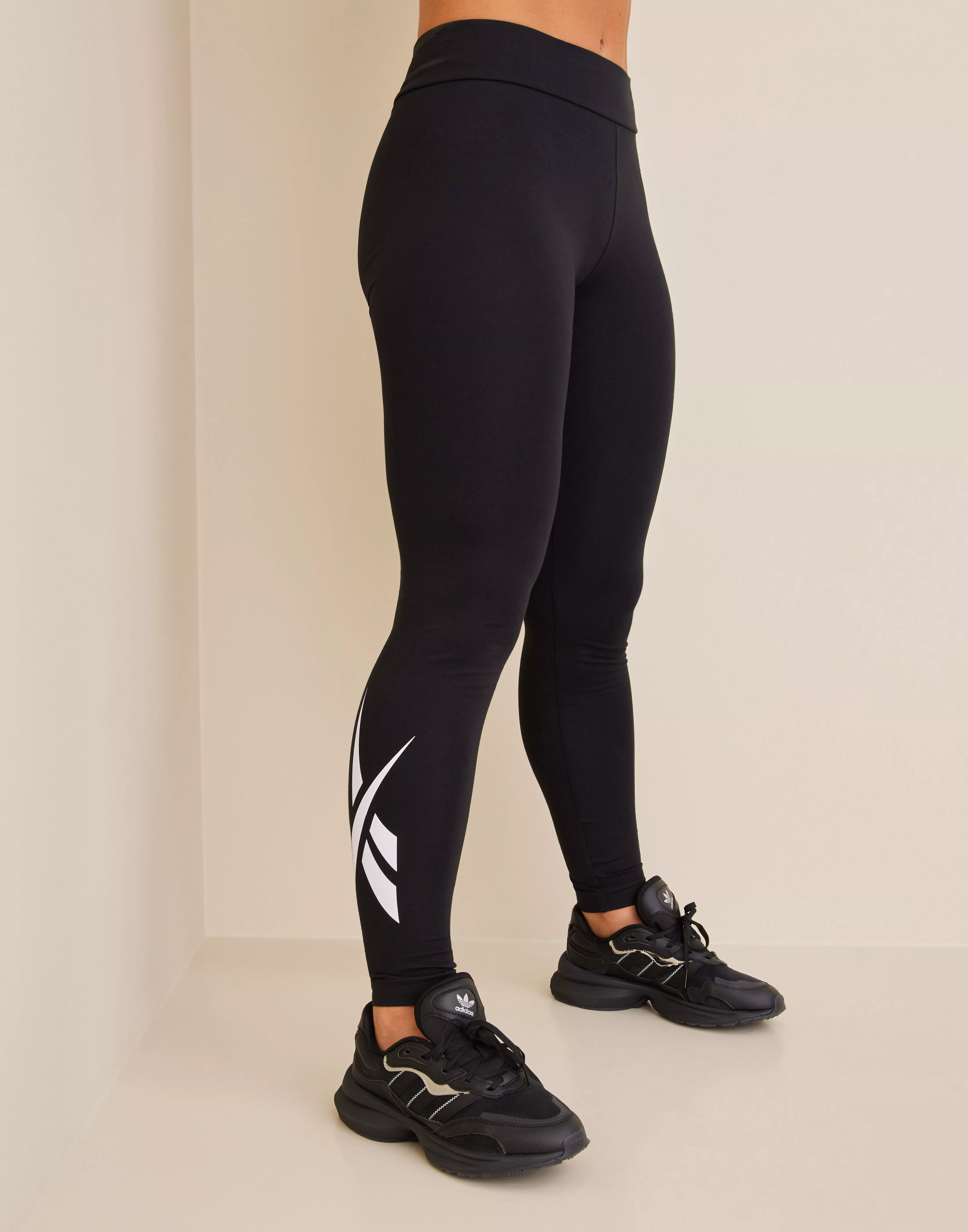 Reebok classic sales logo leggings