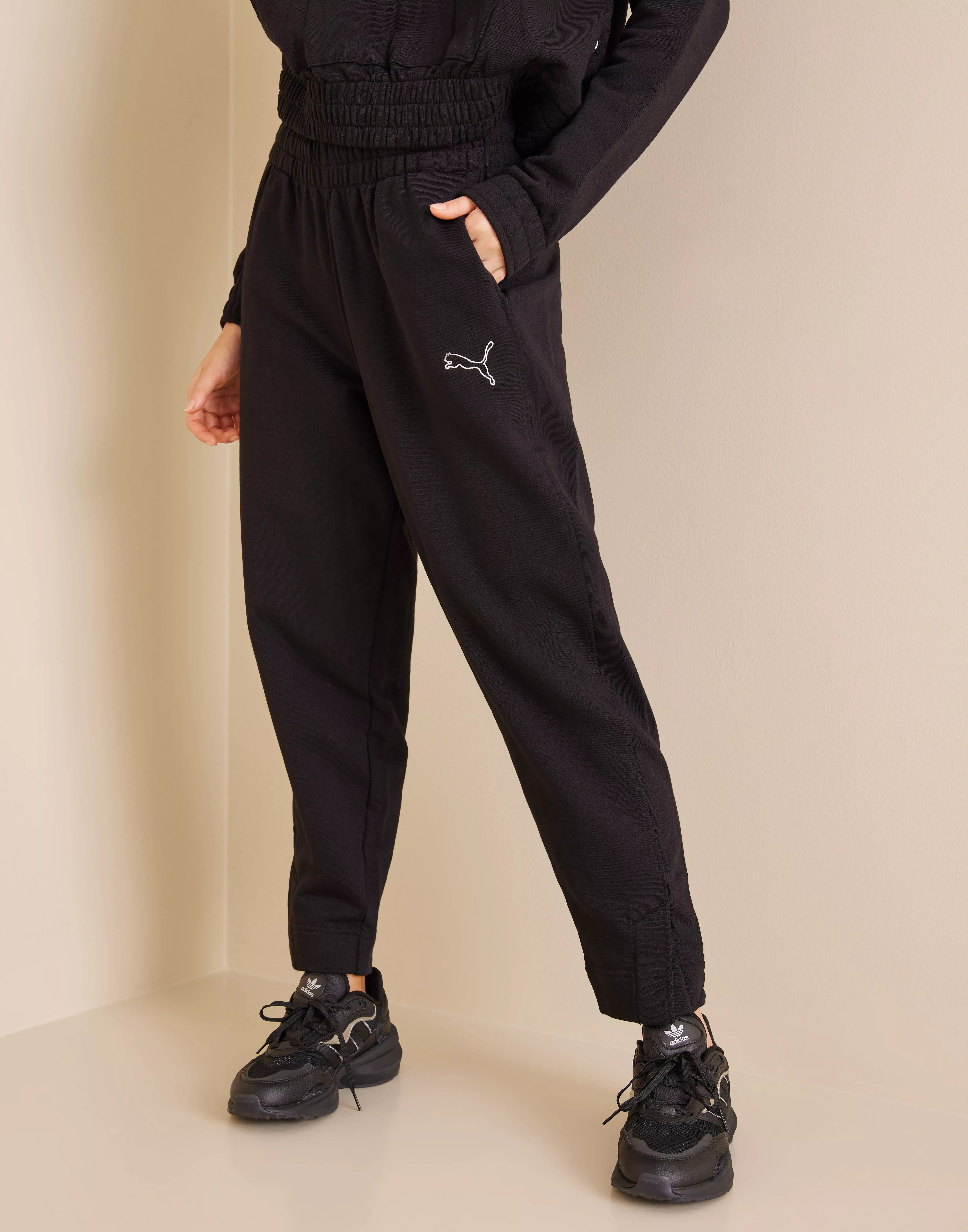 Puma high waisted online sweatpants