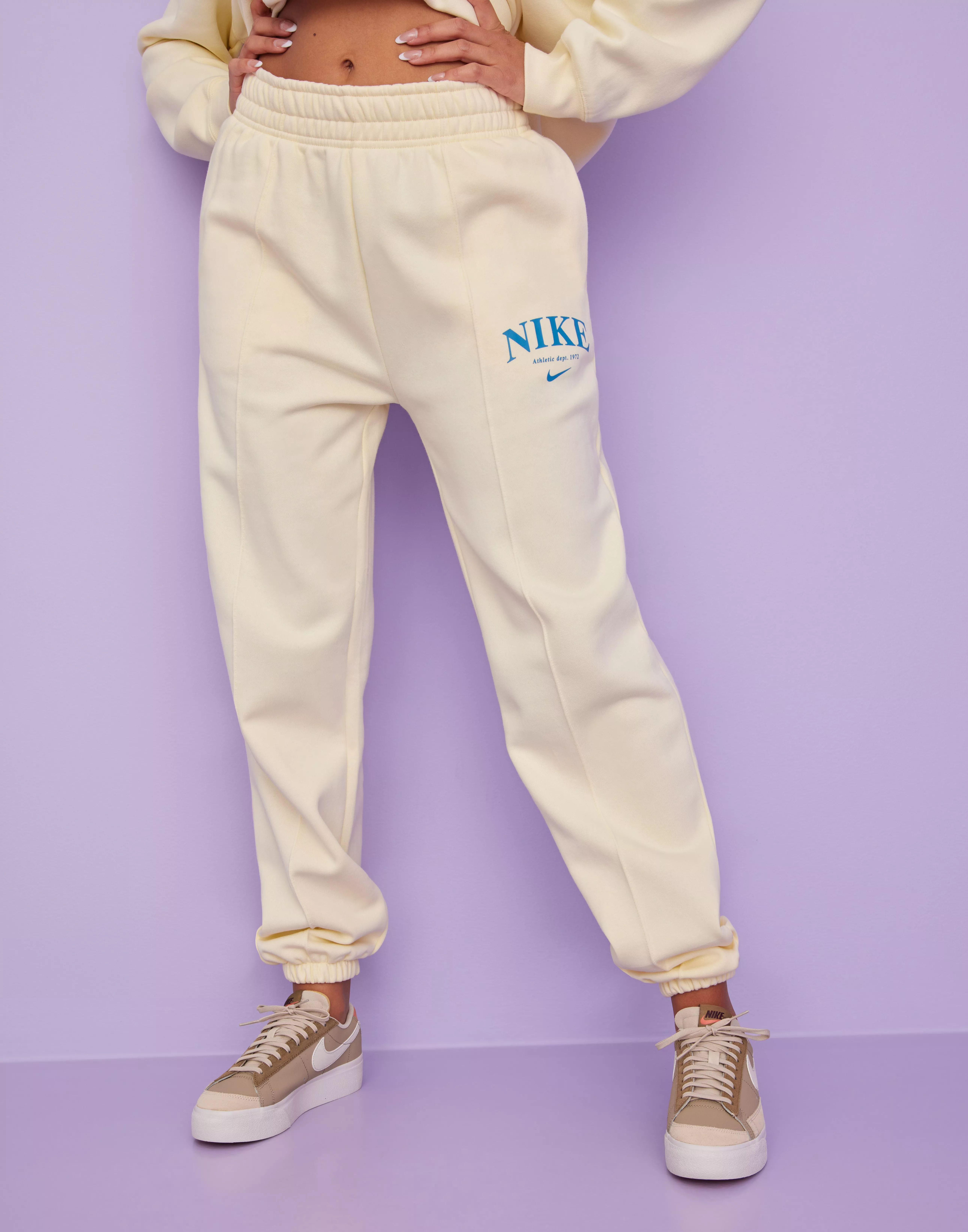 Nike athletic department outlet track pants