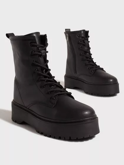 Chunky Sole Boot